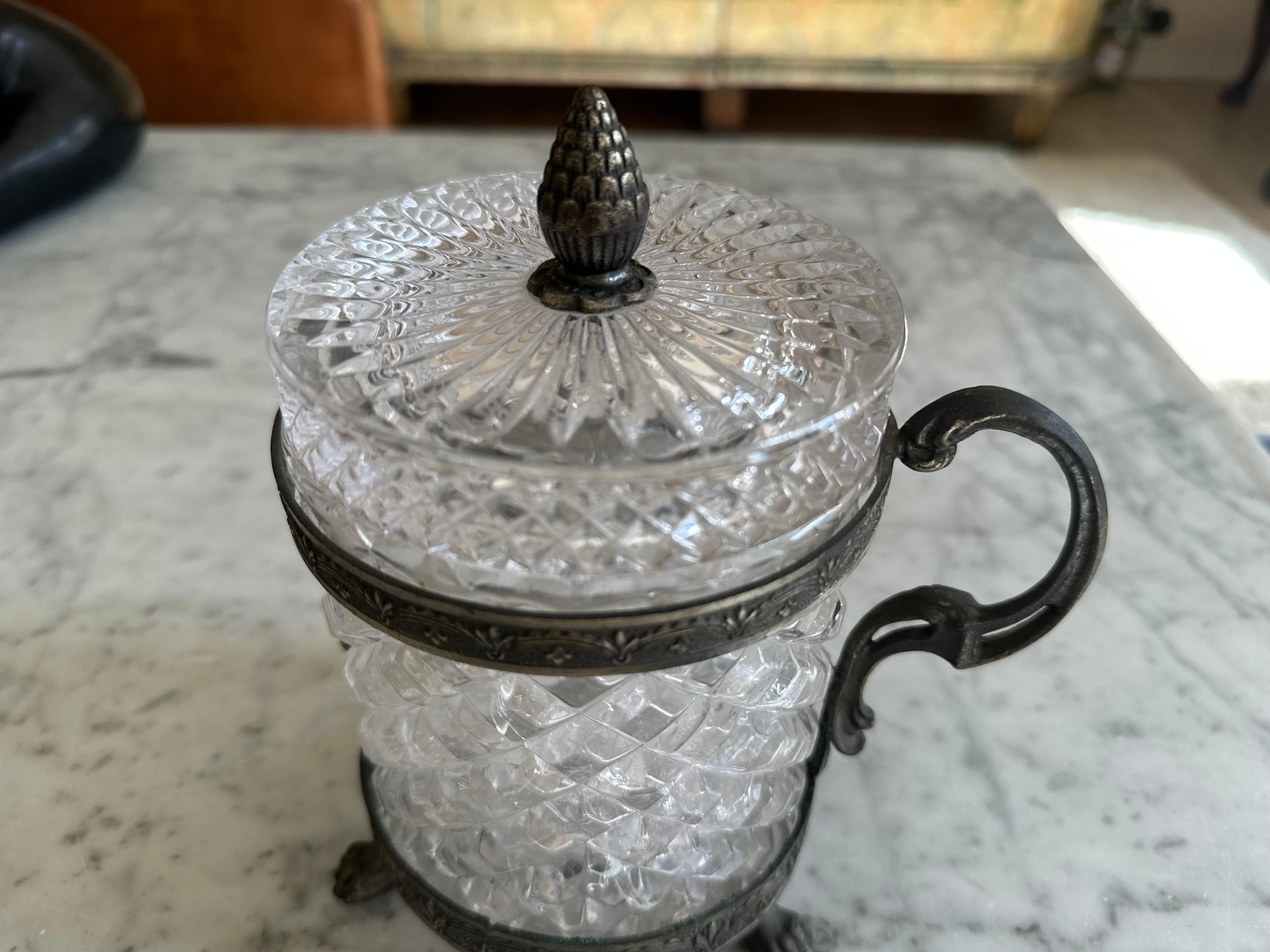 Italian Art Nouveau Rock Crystal Jar with Lid – Faceted Cut and Ornamental Mount For Sale 4
