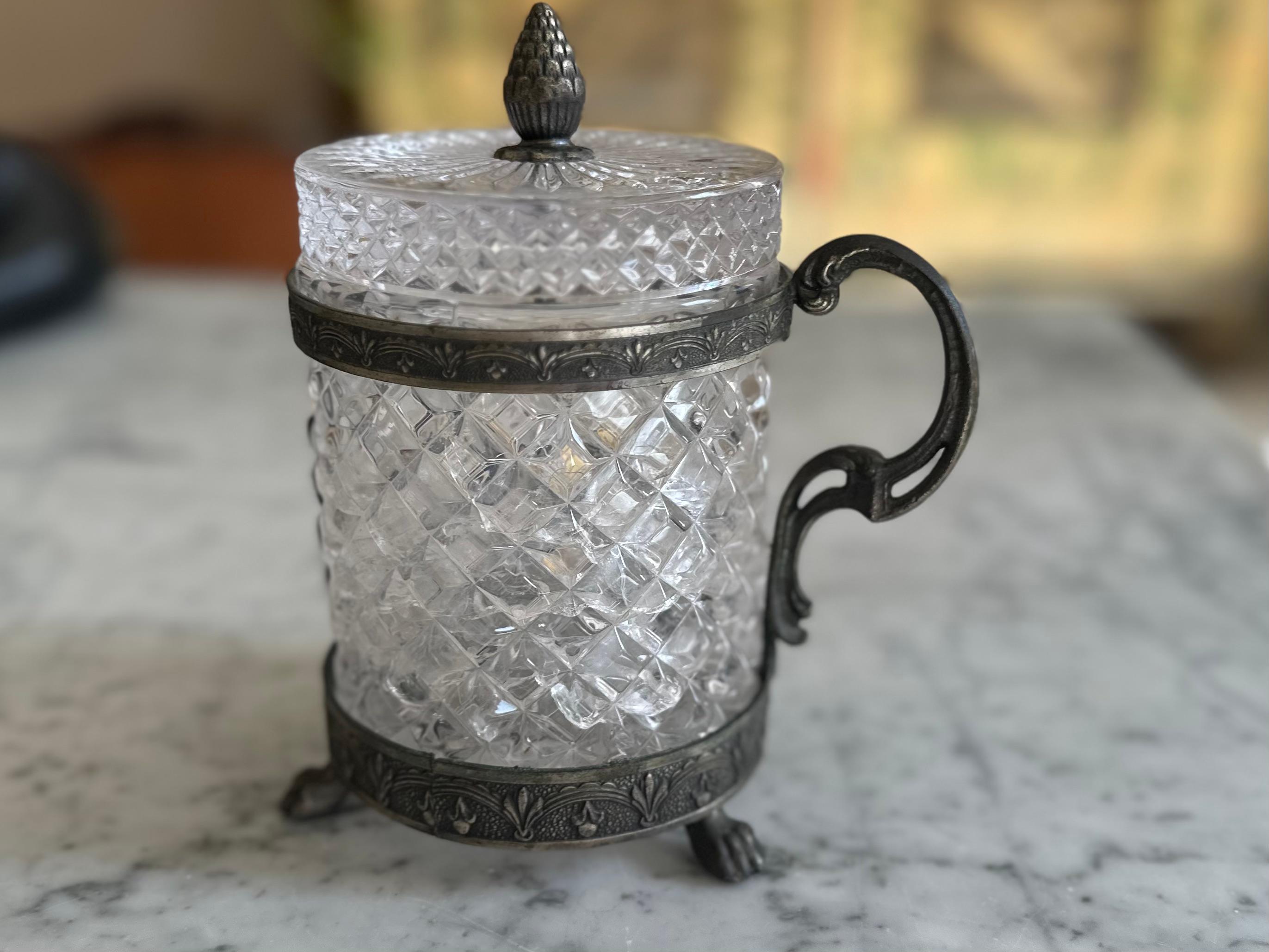 Italian Art Nouveau Rock Crystal Jar with Lid – Faceted Cut and Ornamental Mount For Sale 2
