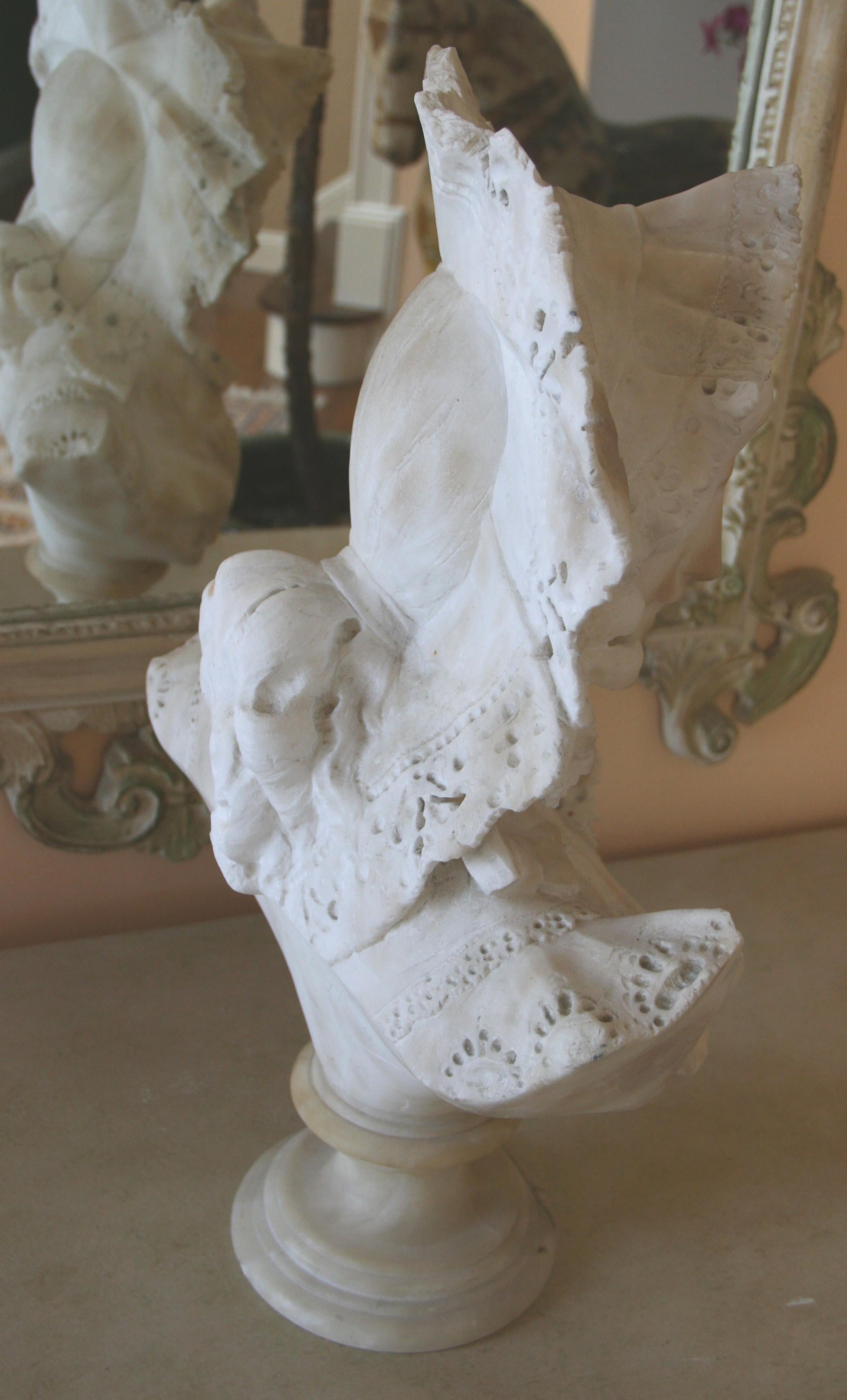 Sculpture italienne en marbre Art Nouveau en vente 3