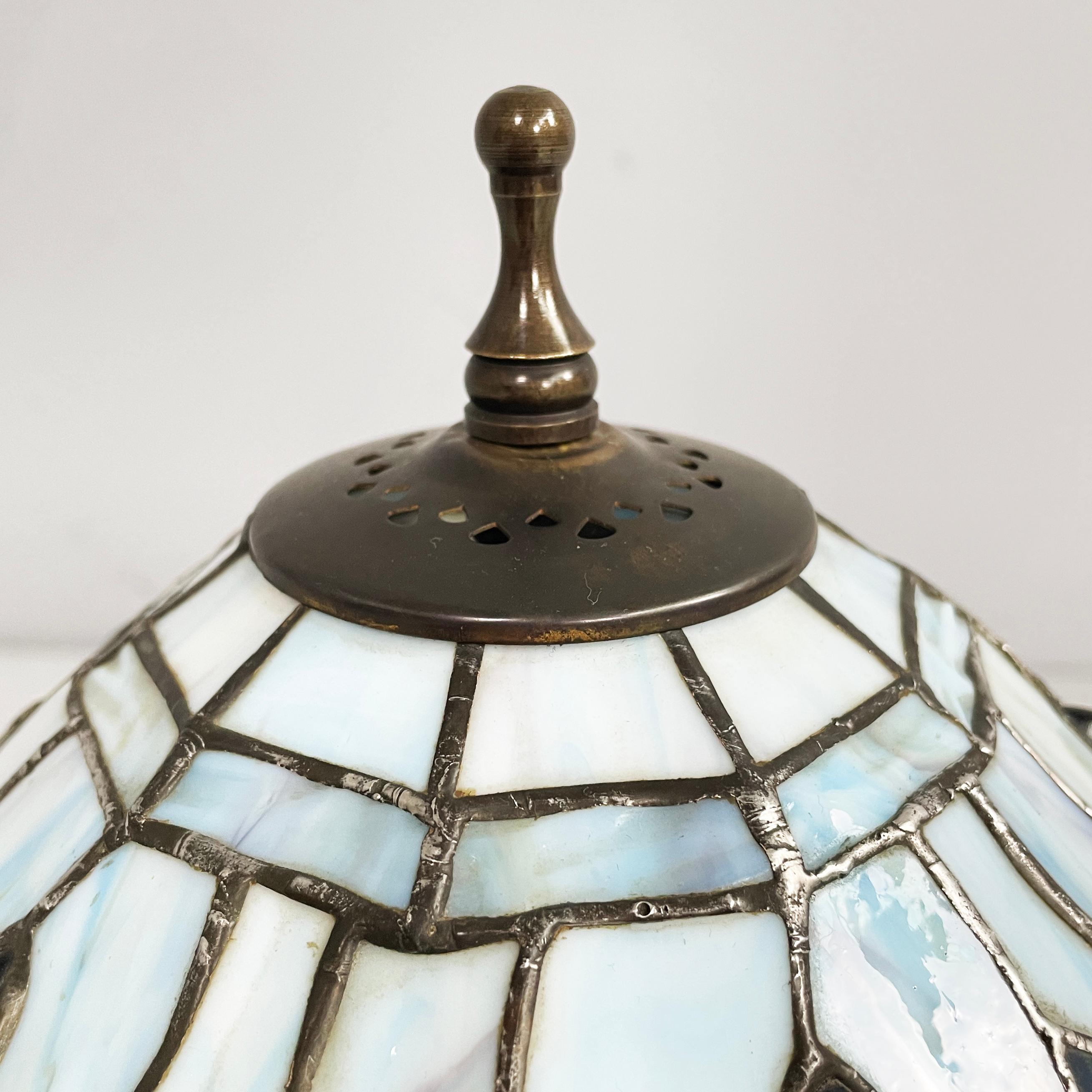 Lampade in stile liberty italiano in vetro colorato e ottone, anni '80 In condizioni discrete in vendita a MIlano, IT