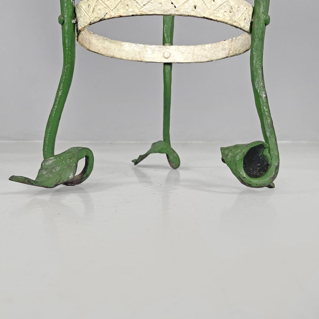 Italian Art Nouveau white green wrought iron vase holders with dragons, 1900s For Sale 15