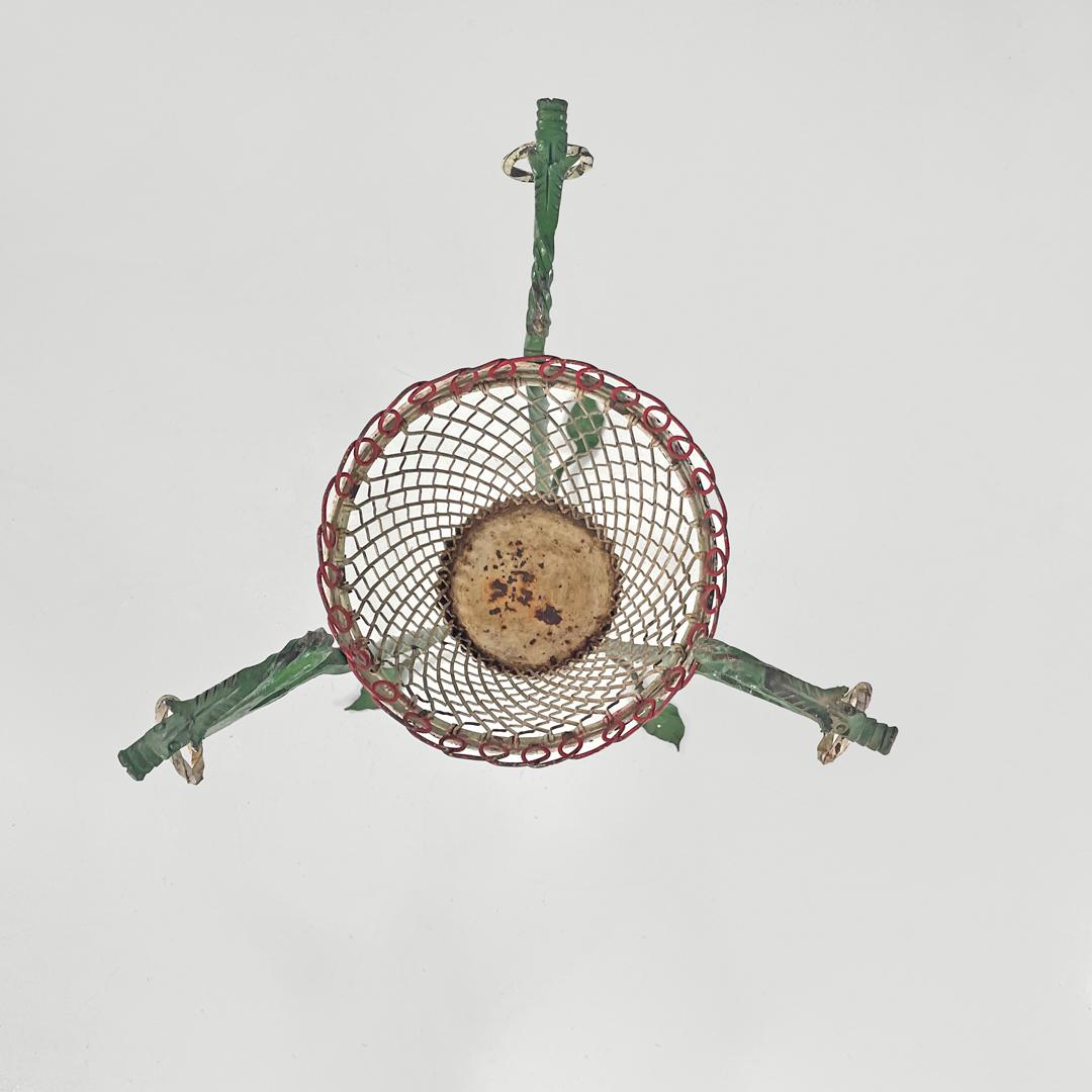 Italian Art Nouveau white green wrought iron vase holders with dragons, 1900s For Sale 1