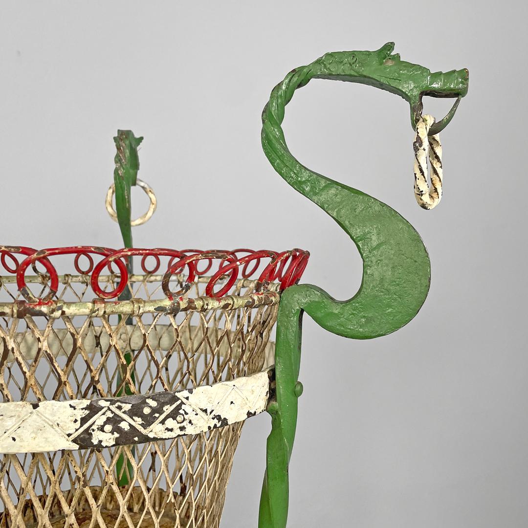 Italian Art Nouveau white green wrought iron vase holders with dragons, 1900s For Sale 4