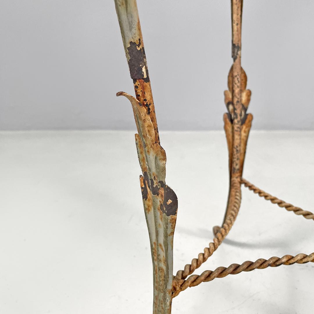 Italian Art Nouveau white wrought iron vase holder with floral decorations 1900s For Sale 12