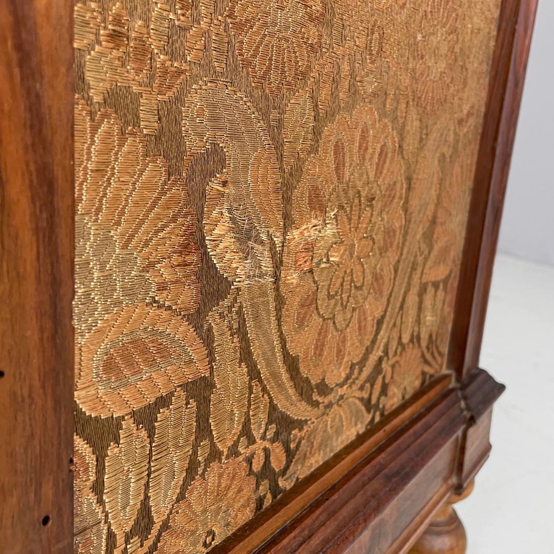 Paravento italiano Art Nouveau in legno e tessuto marrone con motivo floreale, fine '800 in vendita 11
