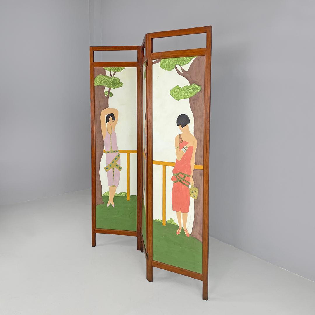 Italiano Paravento italiano in legno Art Nouveau con figure umane dipinte a mano, inizio '900 in vendita