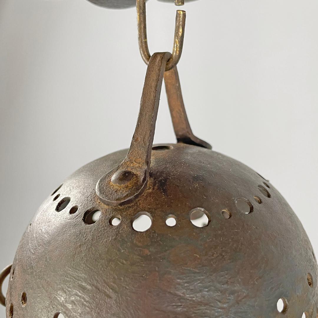 Lampadario italiano in ferro battuto Art Nouveau di Alessandro Mazzucotelli, anni 1910 in vendita 2