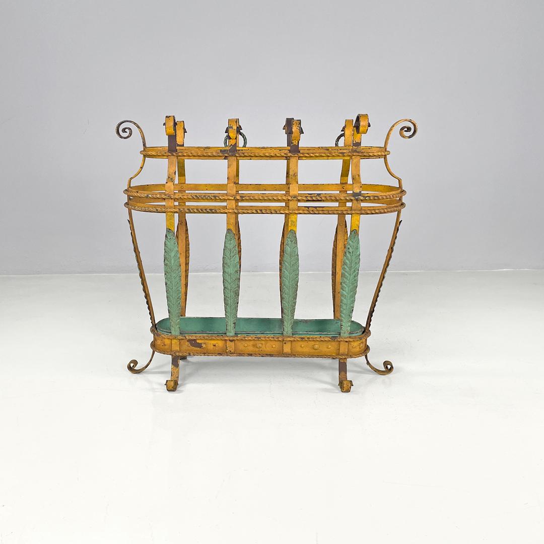 Italian Art Nouveau yellow and green wrought iron umbrella stand, 1900s For Sale 1