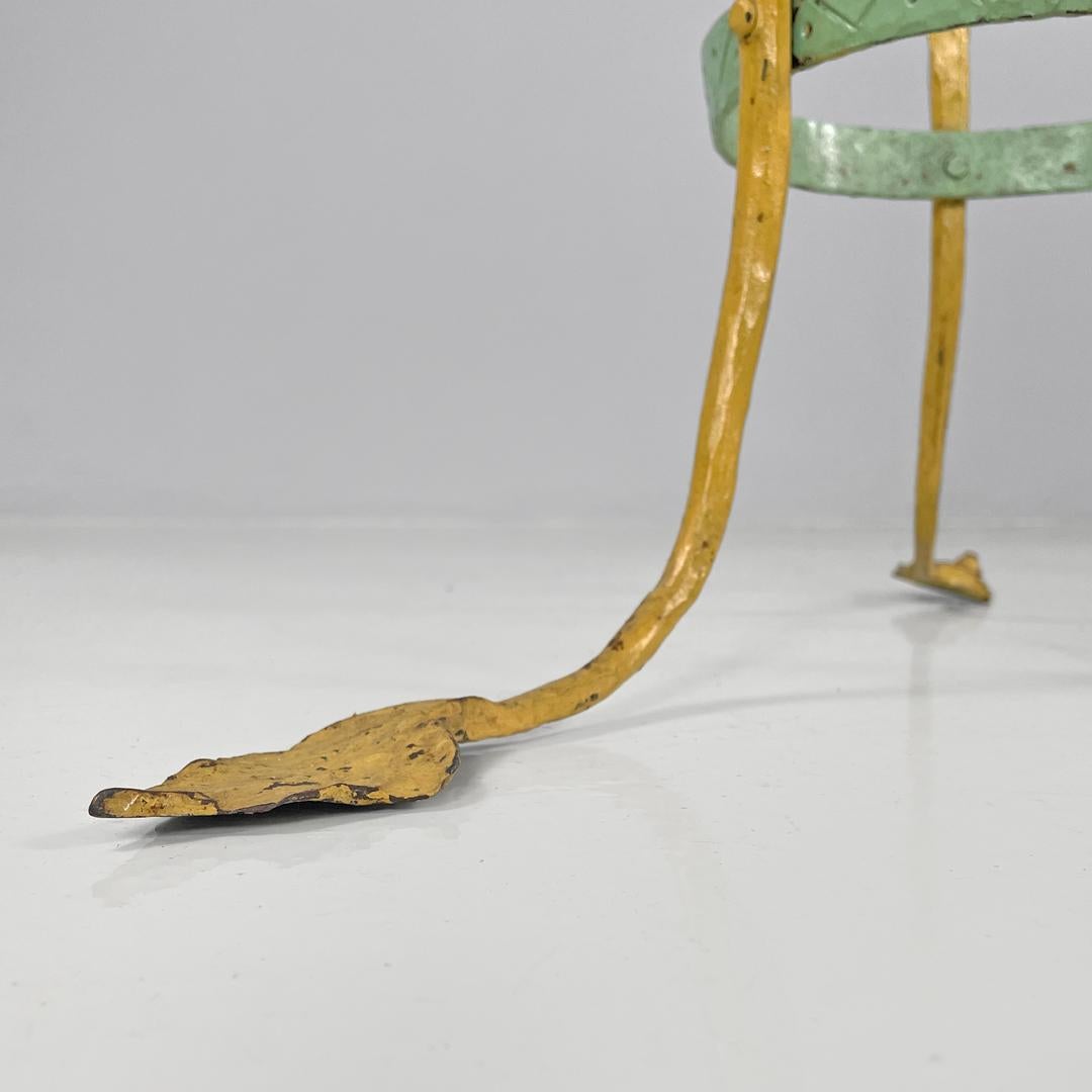 Italian Art Nouveau yellow green wrought iron vase holder with dragons, 1900s For Sale 7