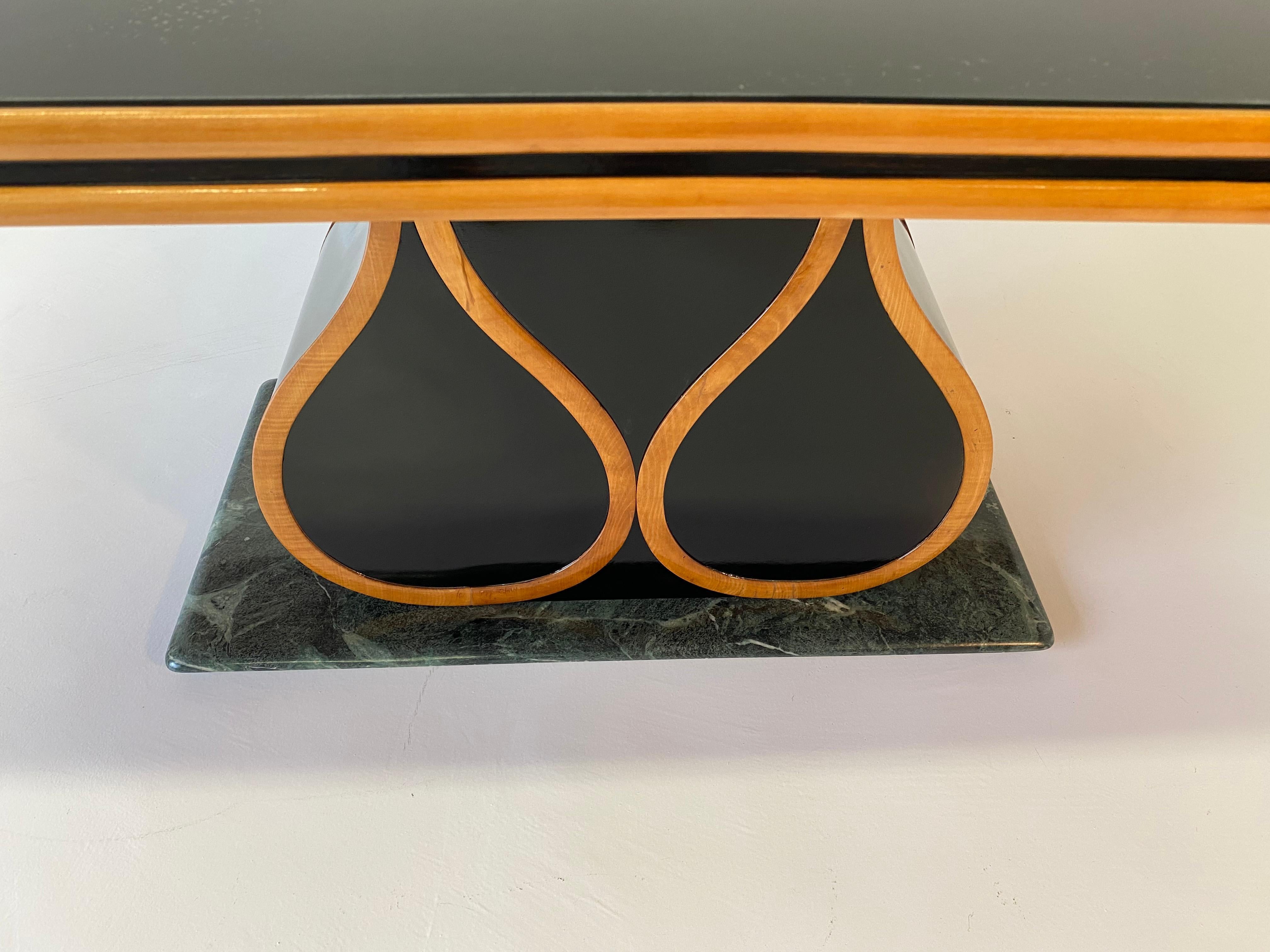 Italian Art Deco Maple and Black Lacquered Dining Table by Vittorio Dassi, 1940s 4