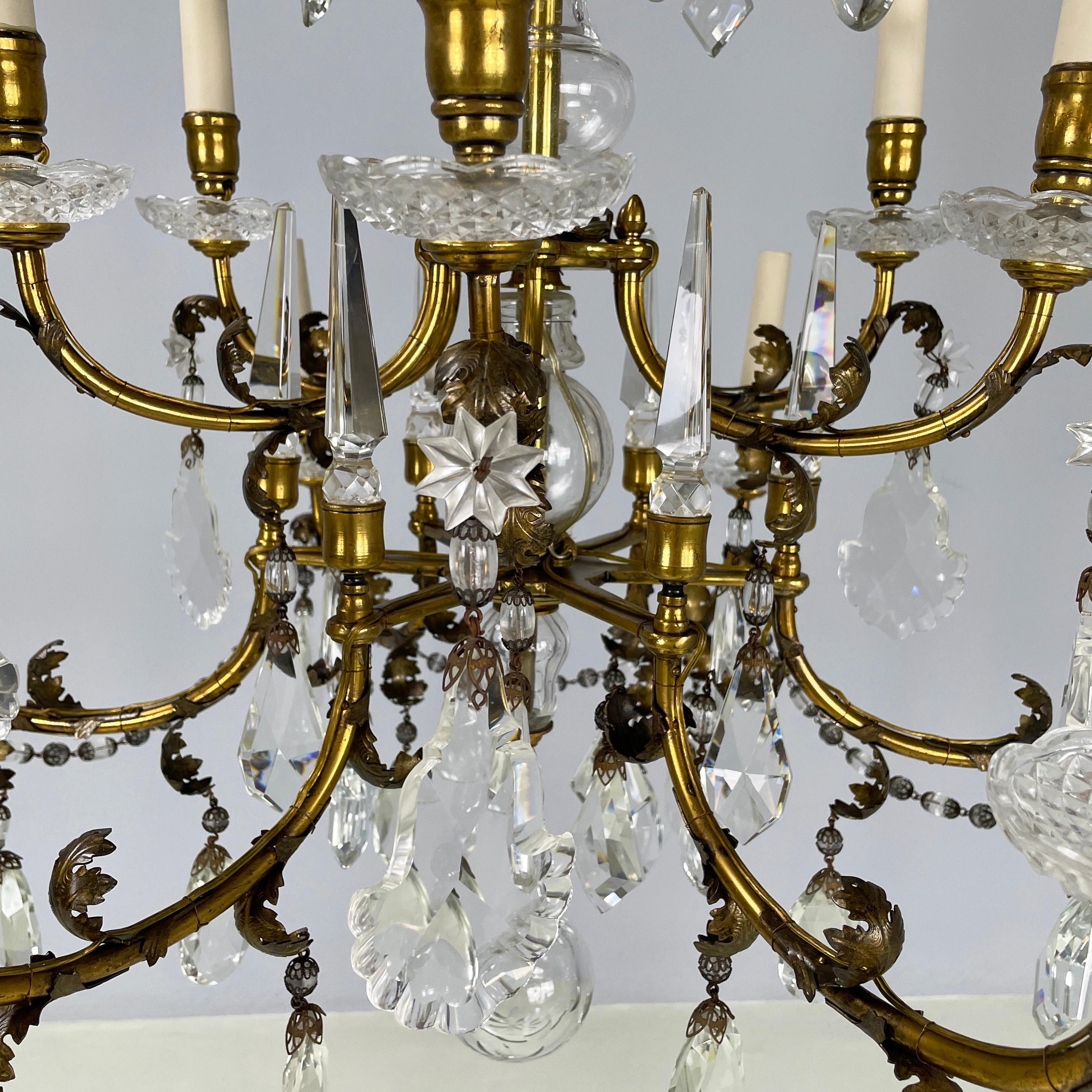 Lampadario a goccia in vetro con struttura in ottone, 1900-1950 in vendita 4