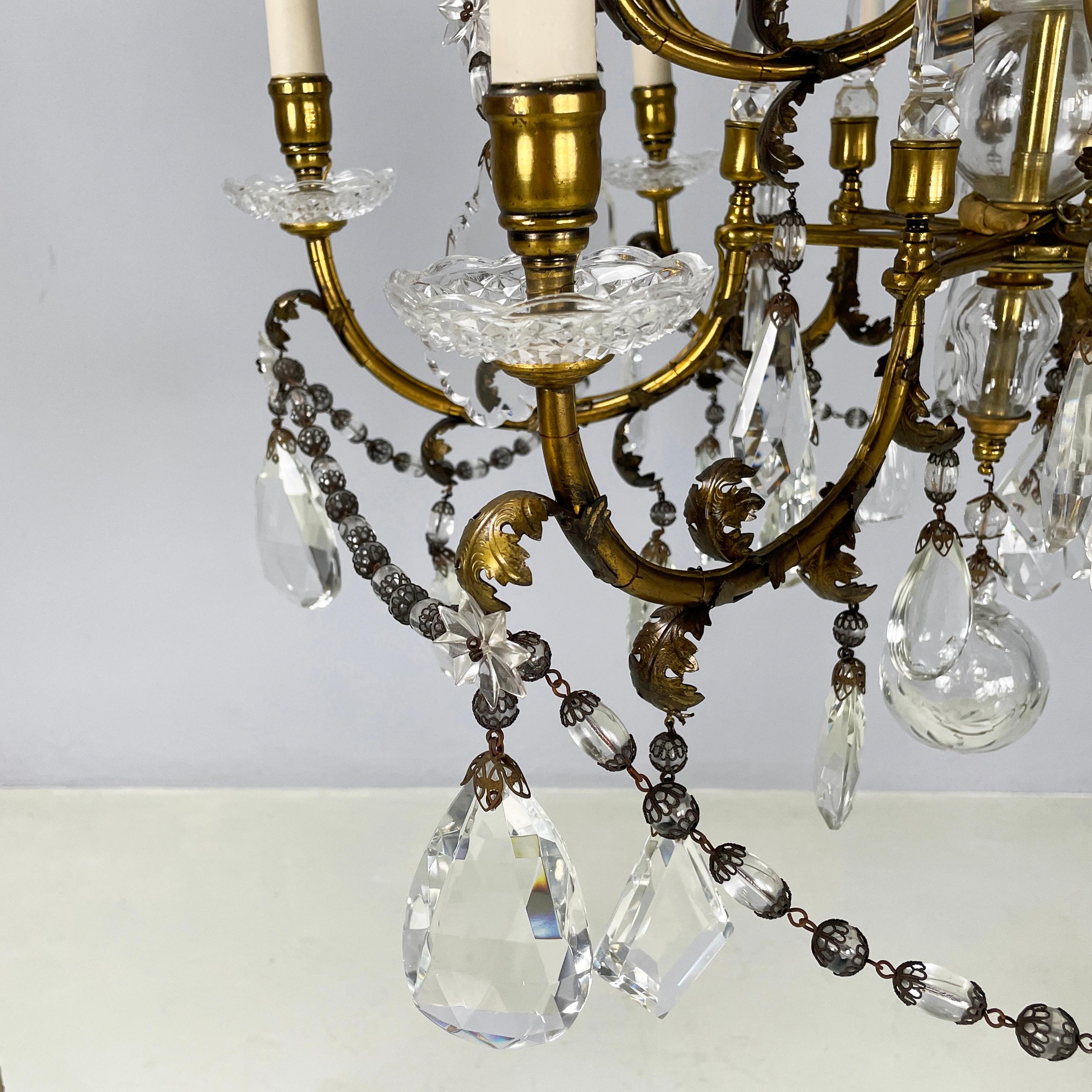 Lampadario a goccia in vetro con struttura in ottone, 1900-1950 in vendita 7