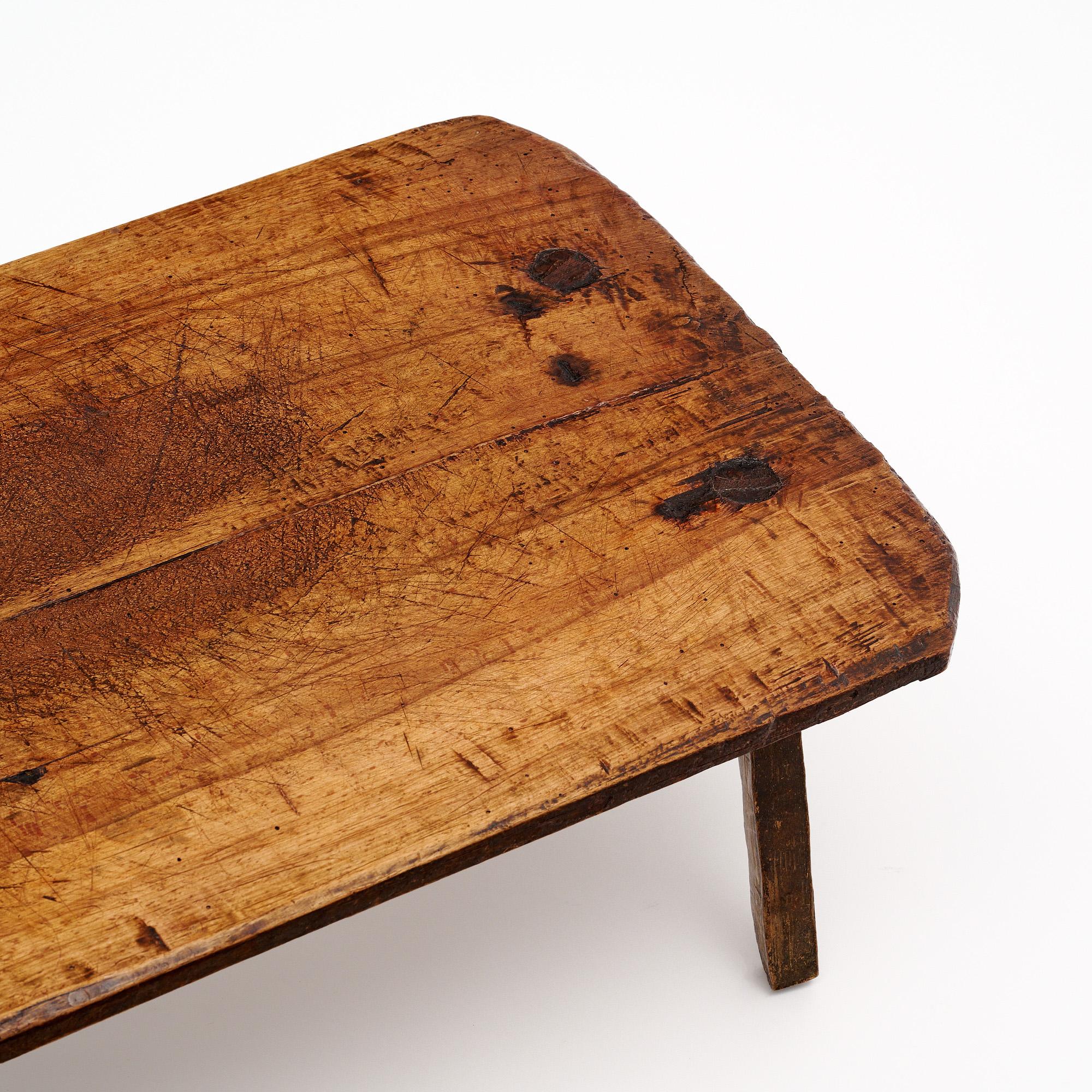Mesa auxiliar antigua italiana Arte Povera Italiano en venta