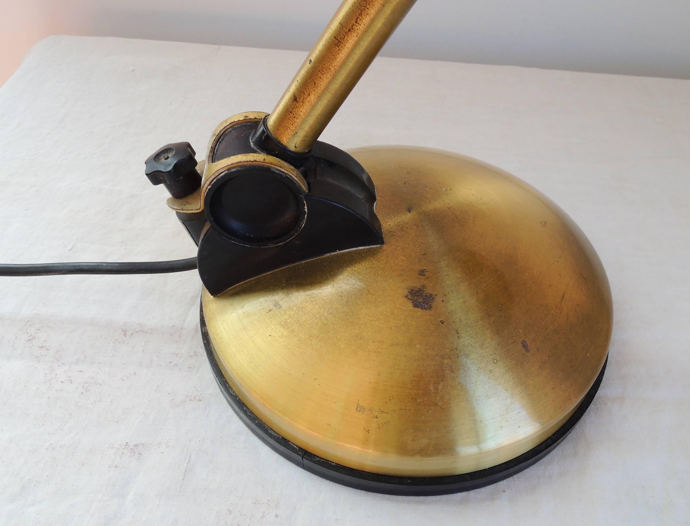 Italian Articulated Table Lamp In Excellent Condition For Sale In Washington, DC