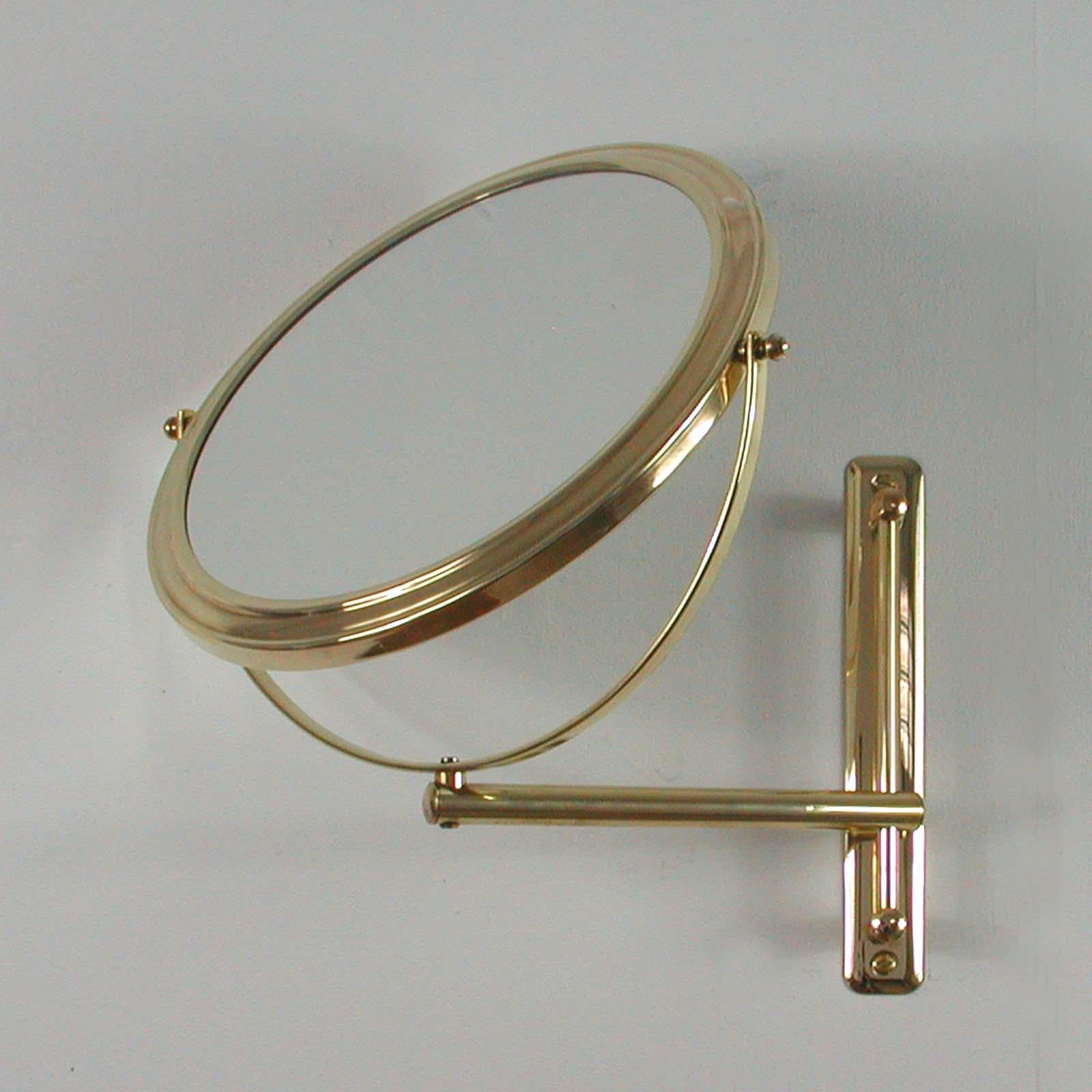 Italian Articulating and Adjustable Brass Vanity 2-Sided Wall Mirror, 1950s For Sale 4