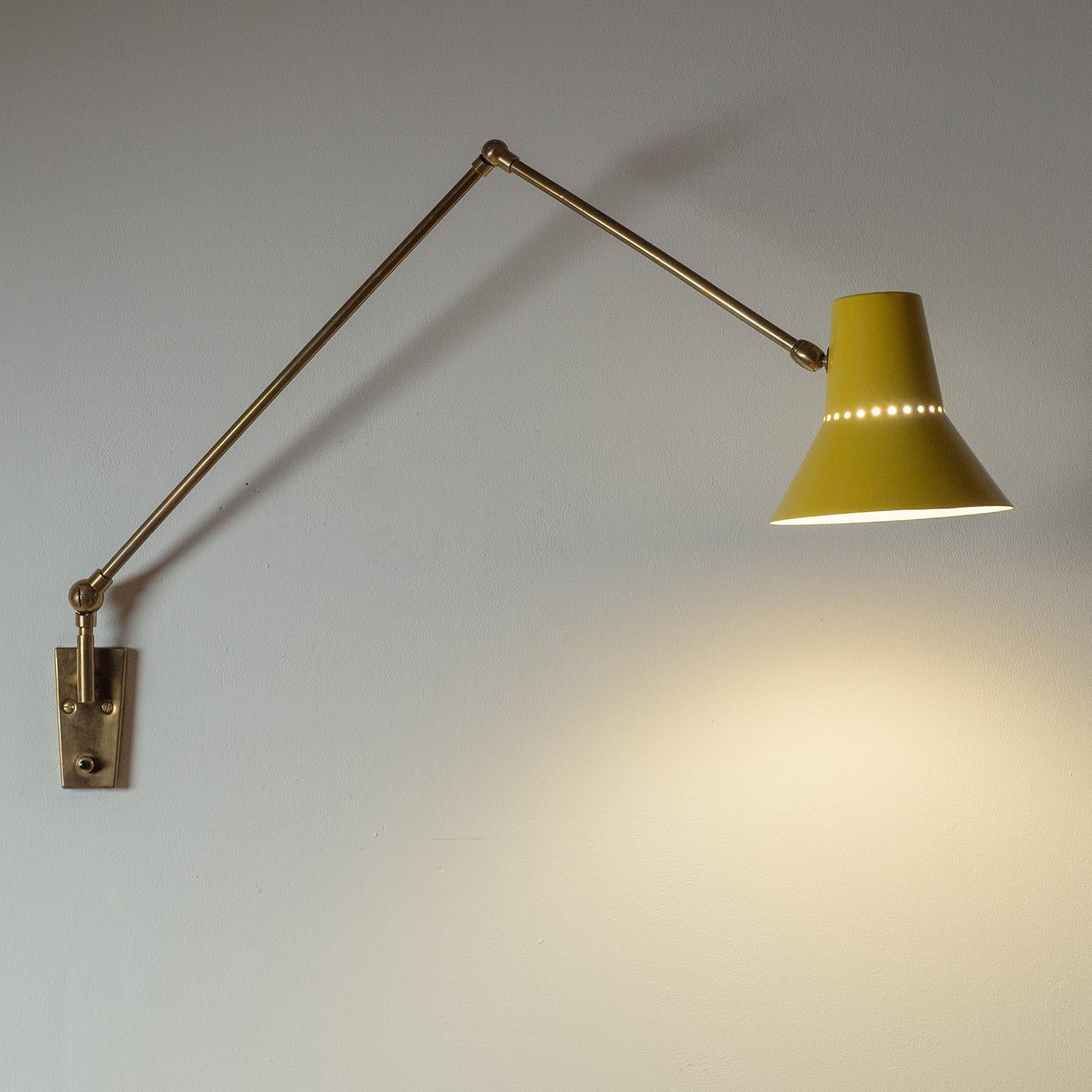 Mid-Century Modern Italian Articulating Wall Light, 1950s For Sale