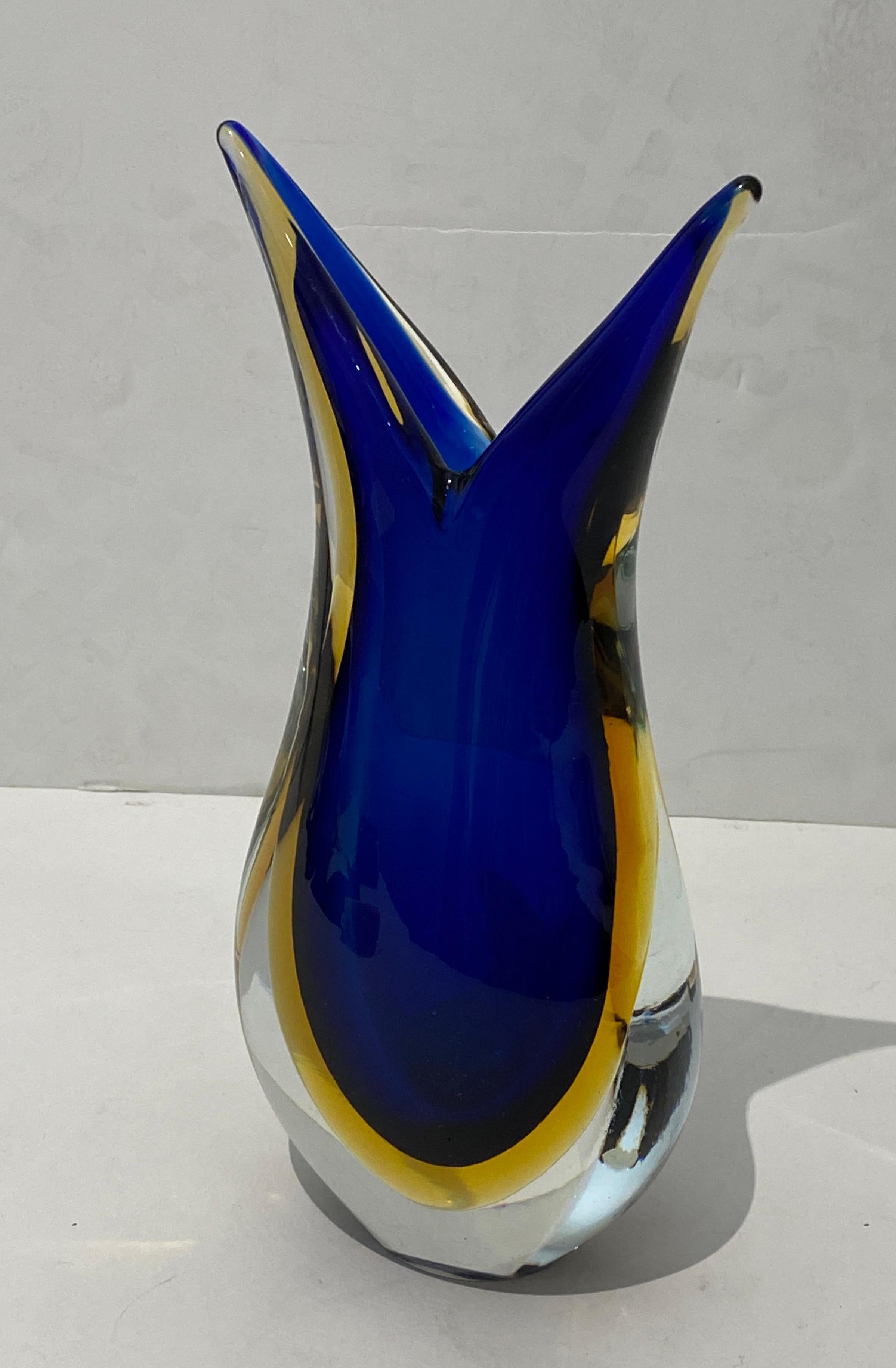 Italian Artisan Glass Vase Sommerso Technique For Sale 2