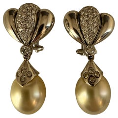 Italian Artisanal White Gold, Pearls and Diamond Bee Earrings
