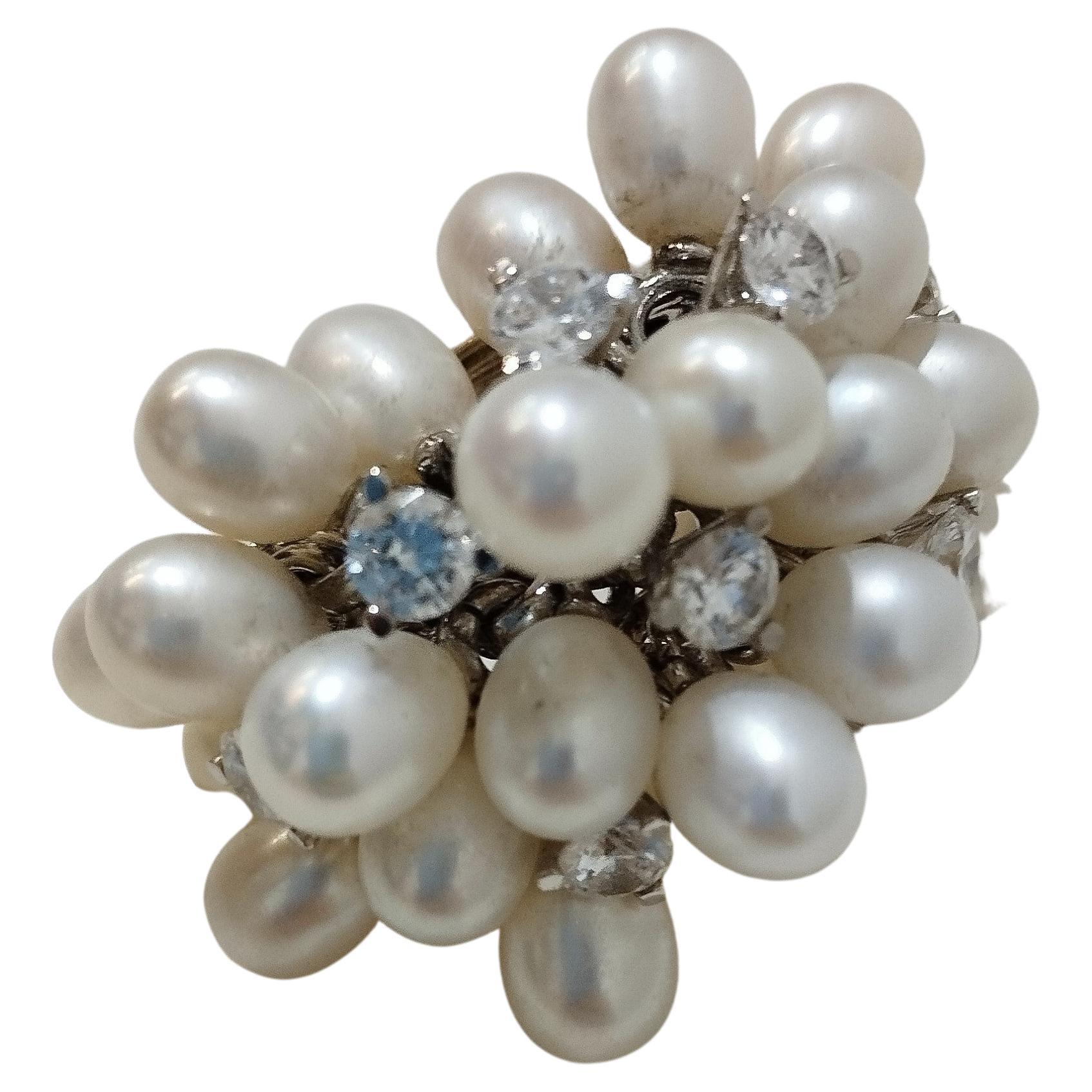 Italian Artisanal White Gold, Pearls and Zircon Ring US5 For Sale