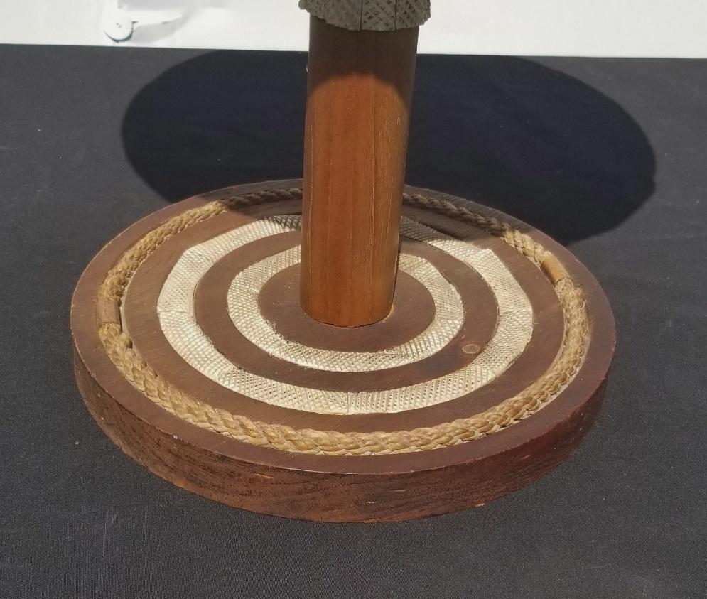 Arts and Crafts Table d'appoint italienne Arts & Crafts en vente
