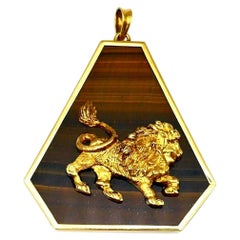 Italian Astrological Zodiac Leo Yellow Gold Tiger's Eye Pendant