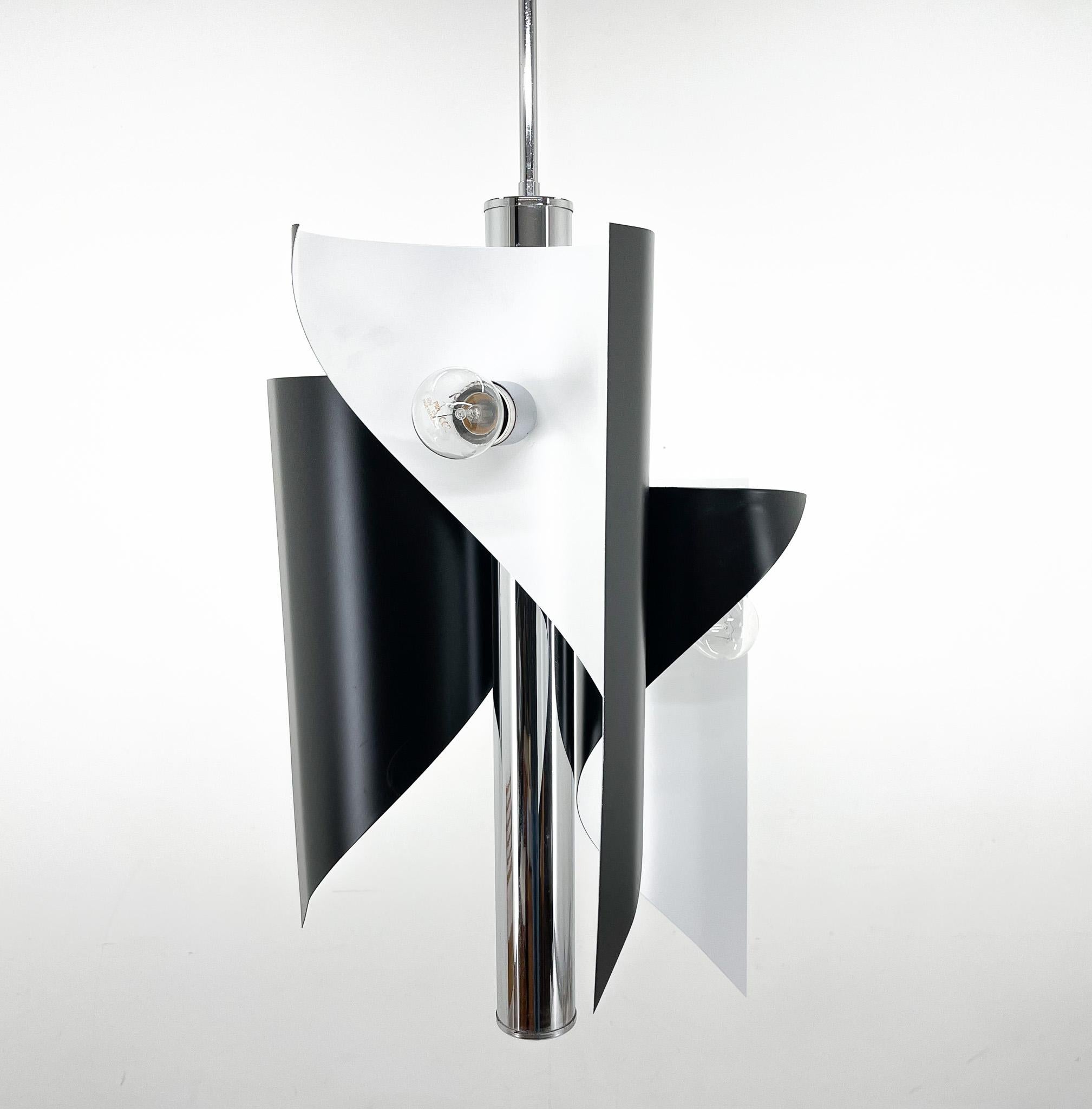 Italian Asymetrical Space Age Chandelier, 1970s For Sale 6