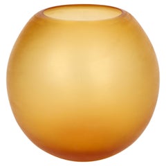 Italienische, stilvolle, signierte Vase aus bernsteinfarbenem Corroso-Glas, Italien