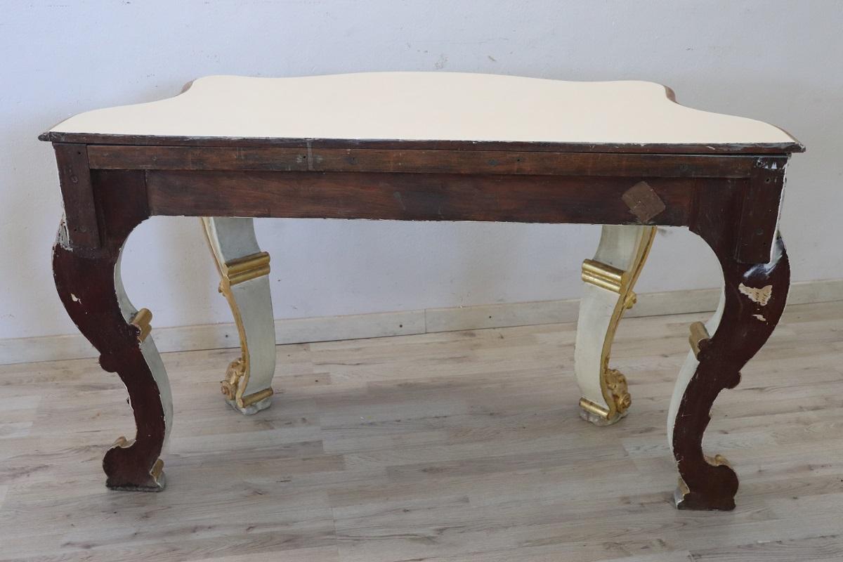 Italian Baroque Style Lacquered and Gilded Wood Console Table For Sale 5