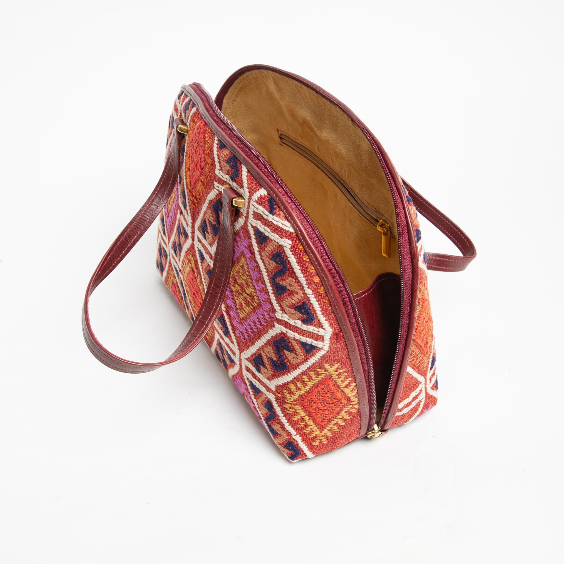 Italian Bag with Kilim and Leather For Sale 1