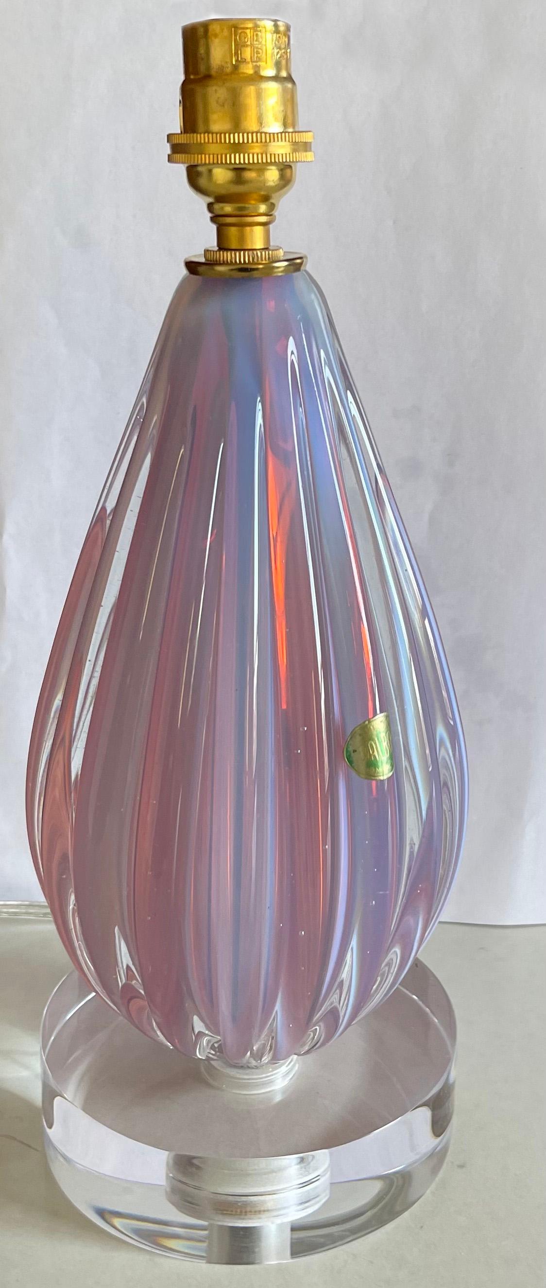 Vetro soffiato Lampada da tavolo in vetro italiano Balboa Murano viola in vendita