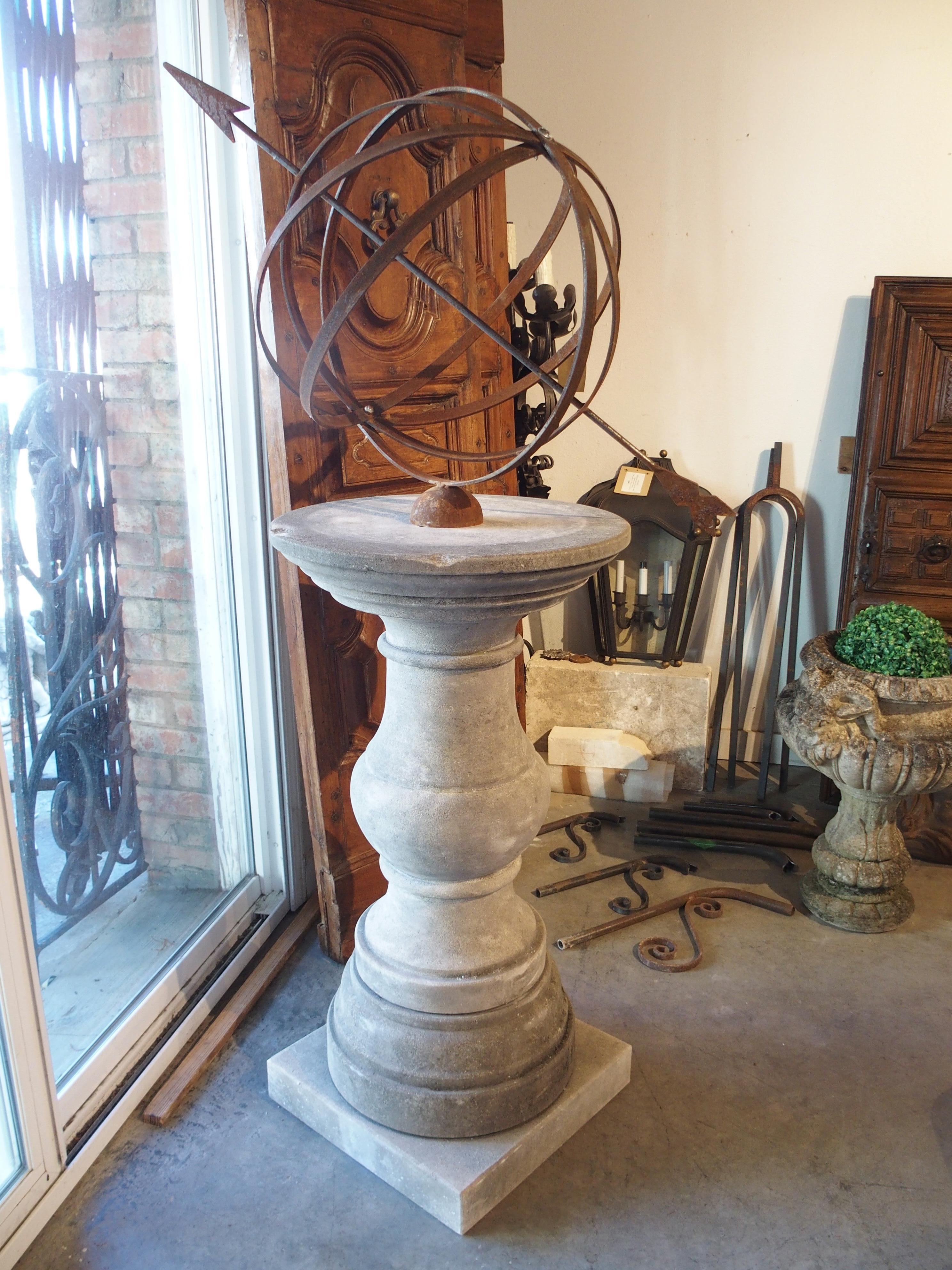Hand-Carved Italian Baluster Form Sundial in Carved Limestone For Sale