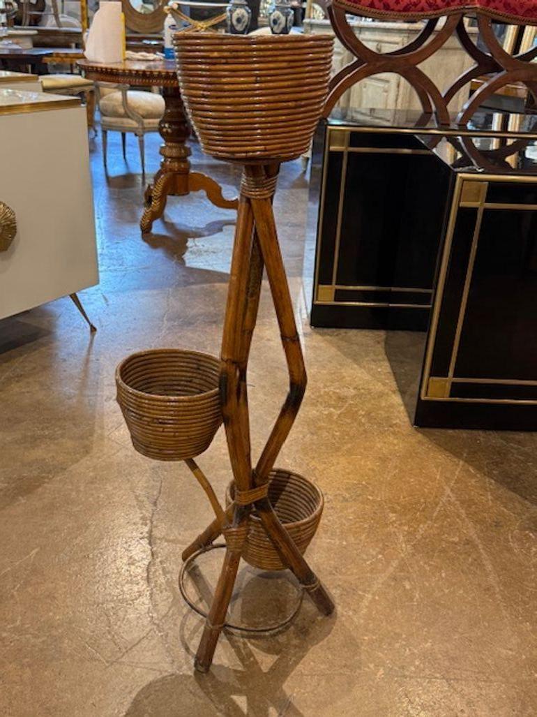 Jardinera de 3 pisos de bambú italiano en Bueno estado para la venta en Dallas, TX
