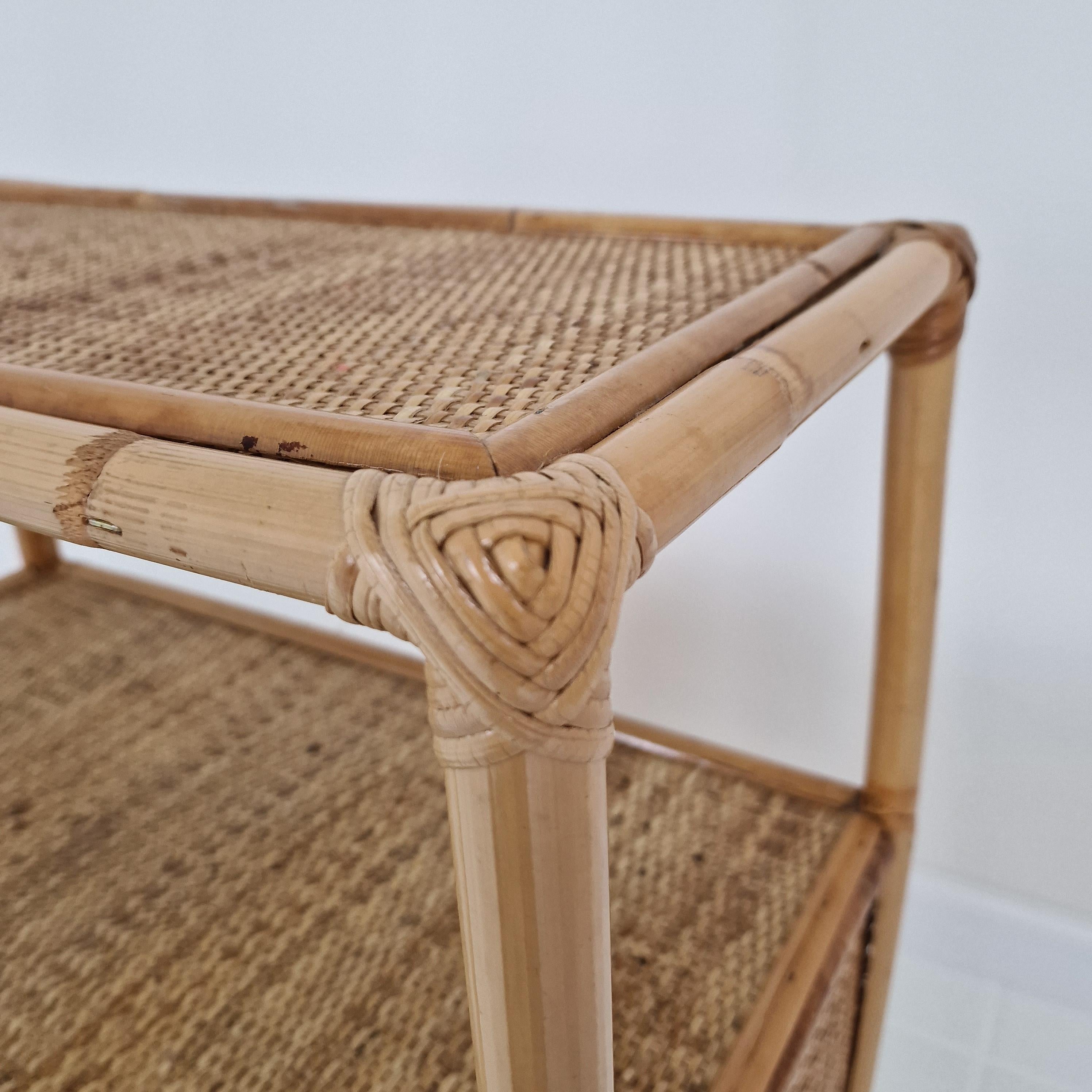 Mobile o tavolino da letto italiano in bambù e rattan, anni '80 in vendita 5
