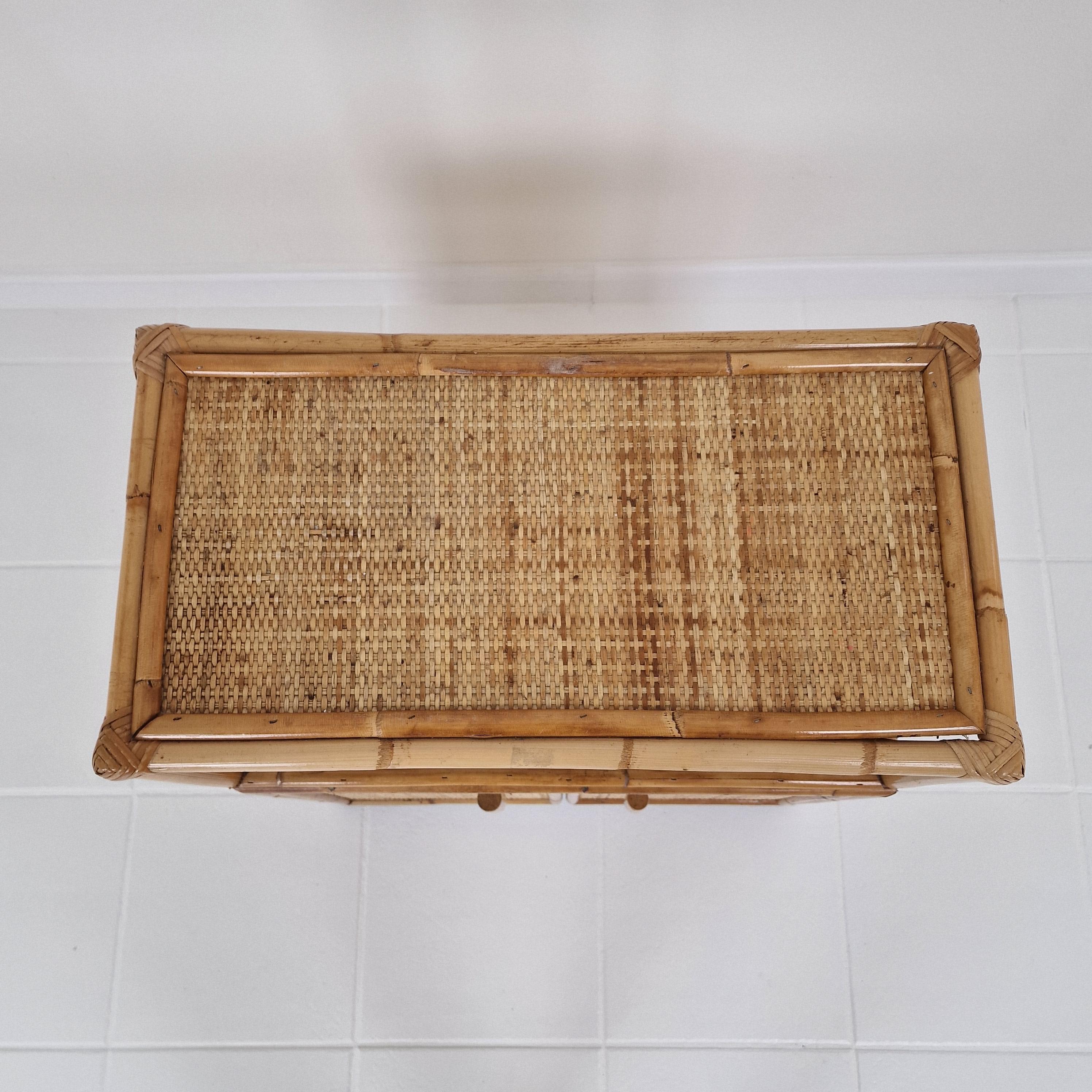 Mobile o tavolino da letto italiano in bambù e rattan, anni '80 in vendita 6