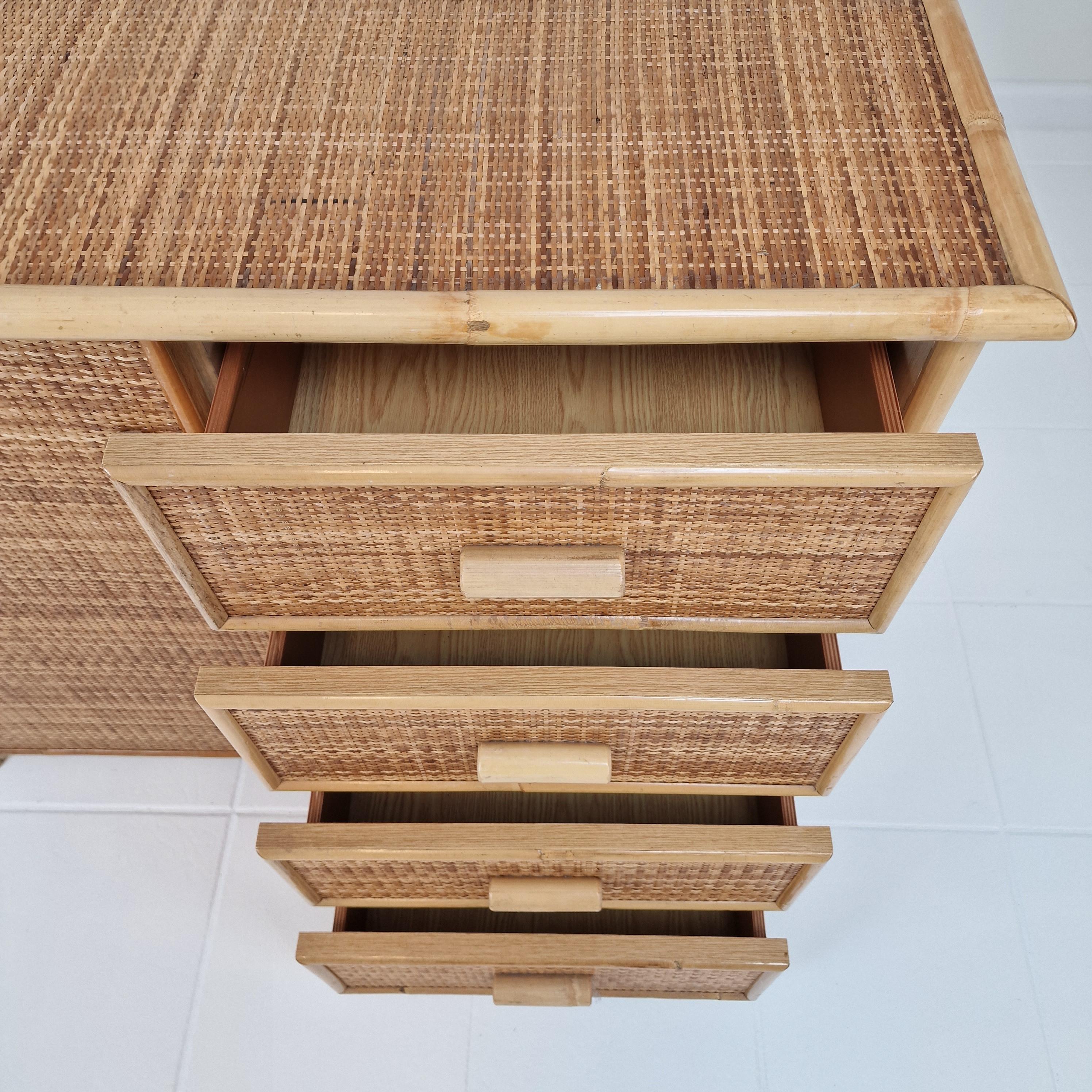 Cassettiera o credenza italiana in bambù e rattan, anni '1980 in vendita 4