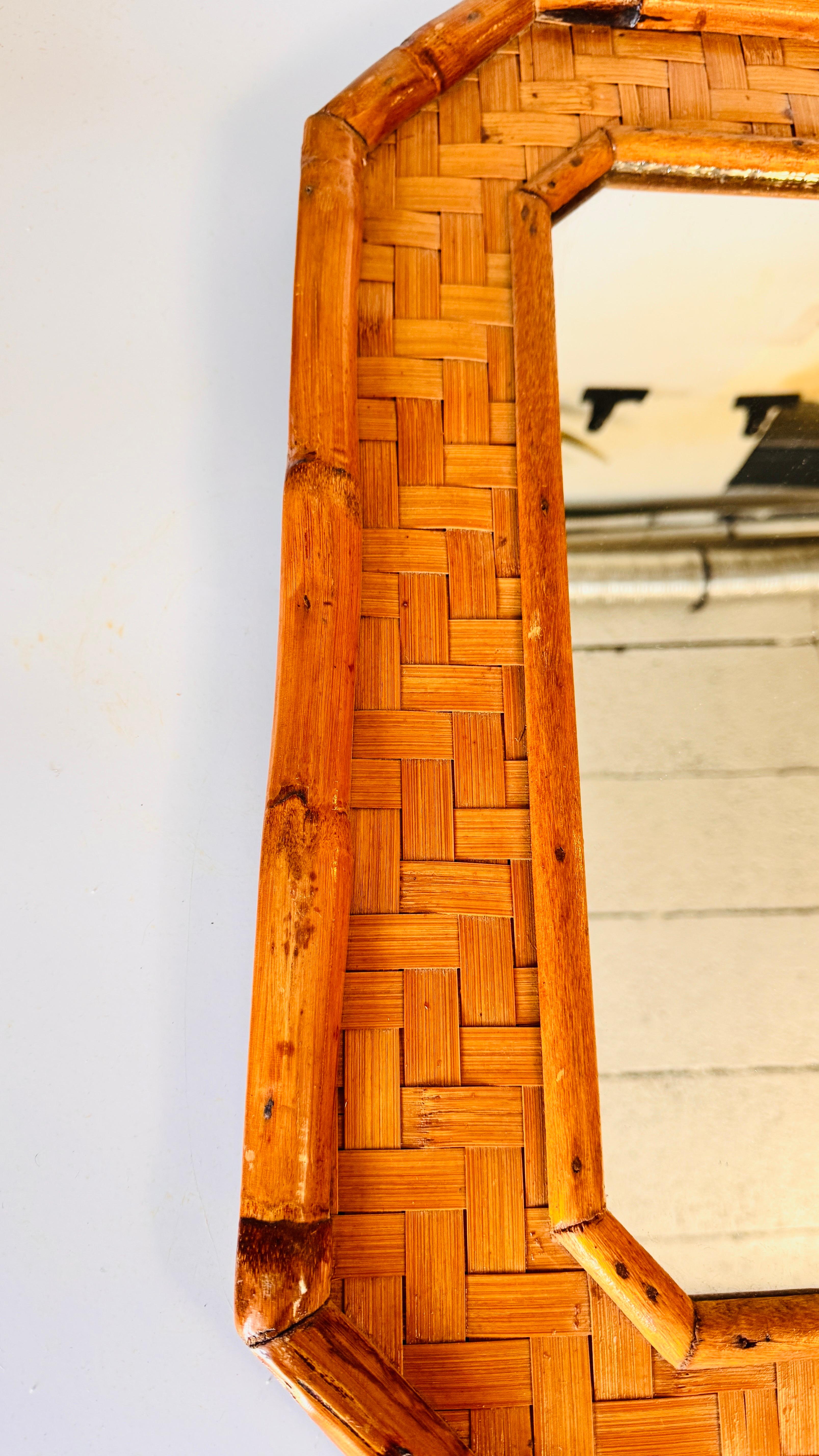 Mid-Century moderno Specchio italiano in bambù e rattan, stile costiero anni '70 in vendita