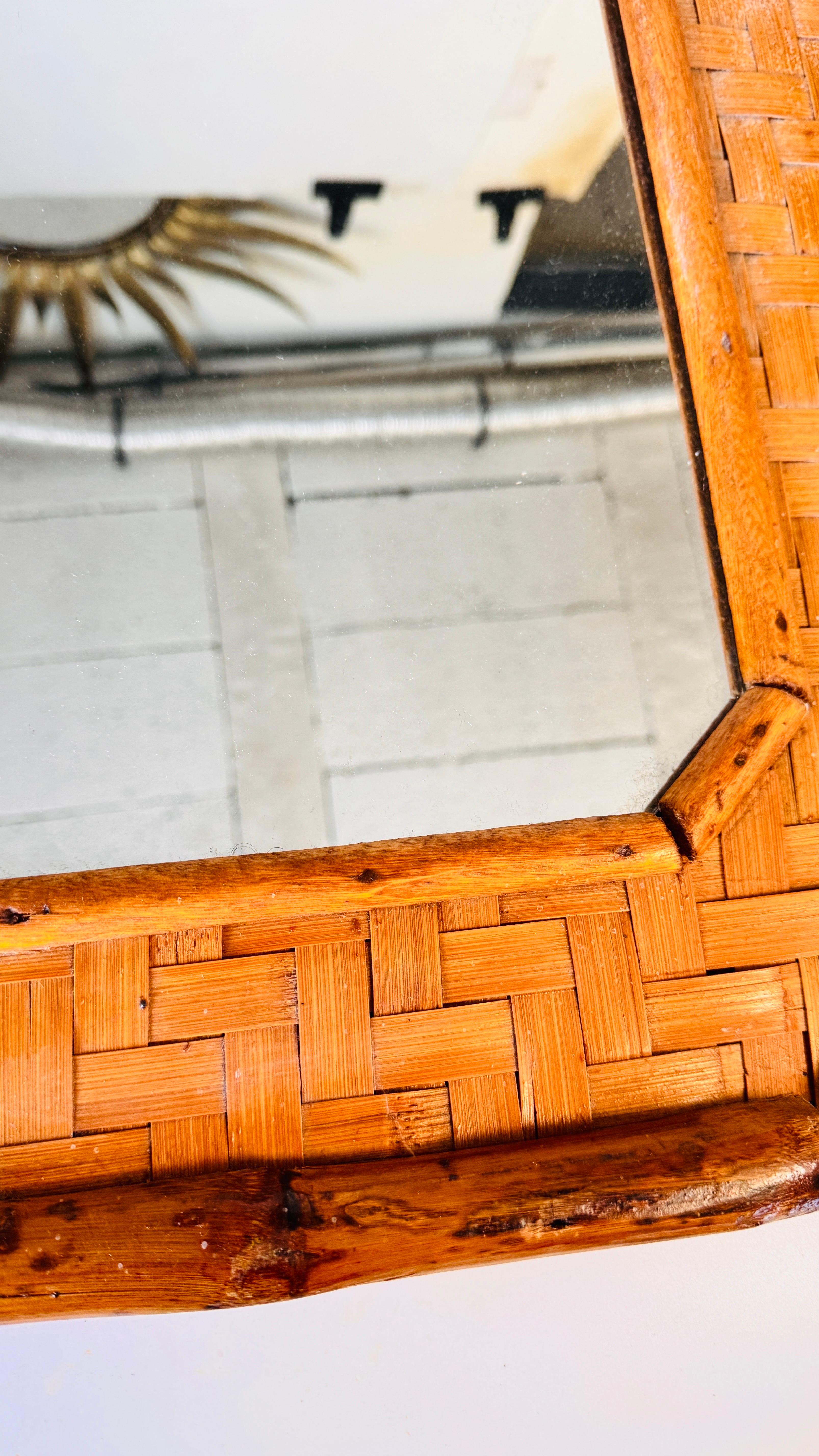 Fine XX secolo Specchio italiano in bambù e rattan, stile costiero anni '70 in vendita