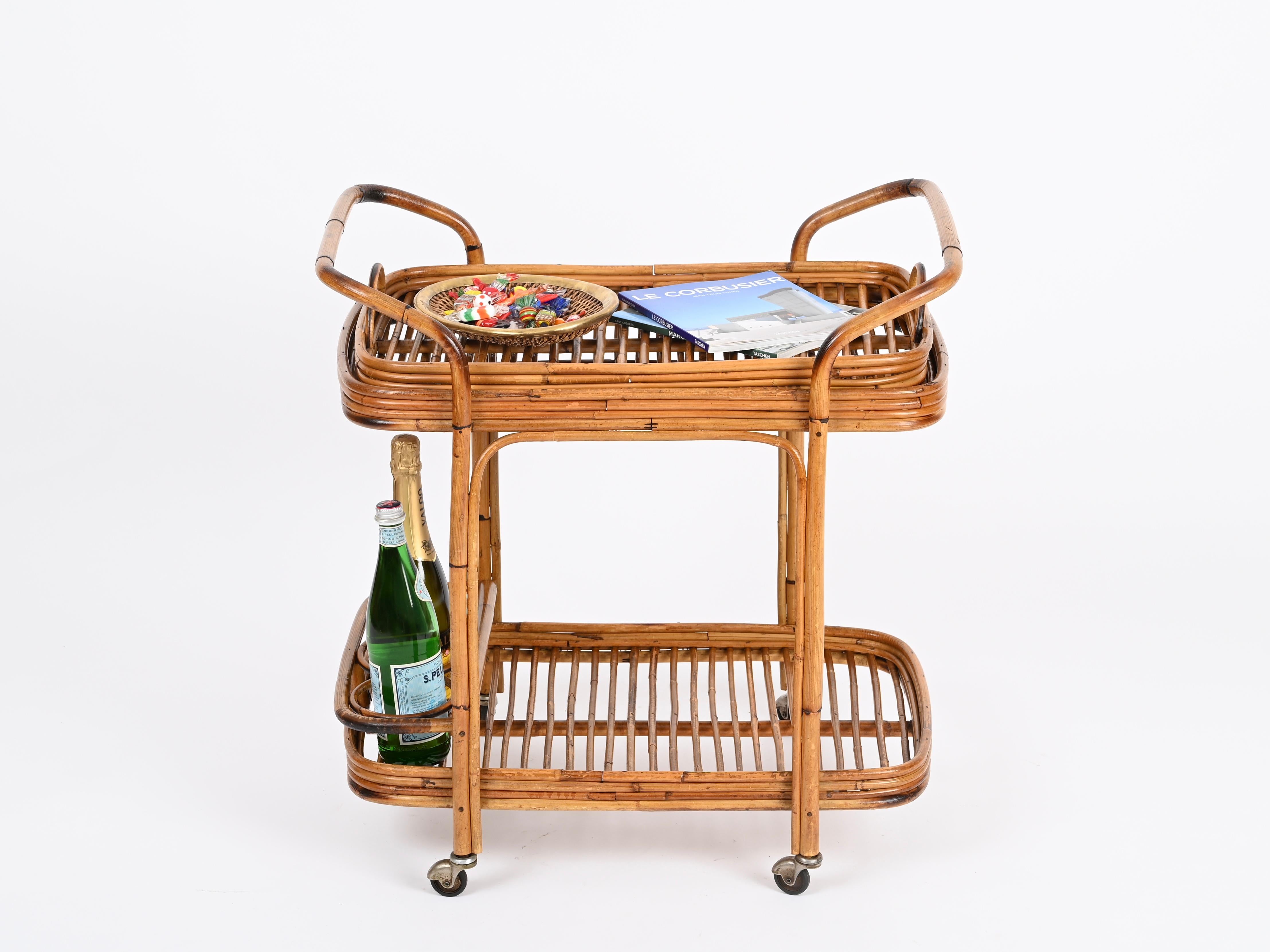 Italian Bamboo and Rattan Serving Bar Cart w/ Removable Top Tray, 1960s For Sale 6