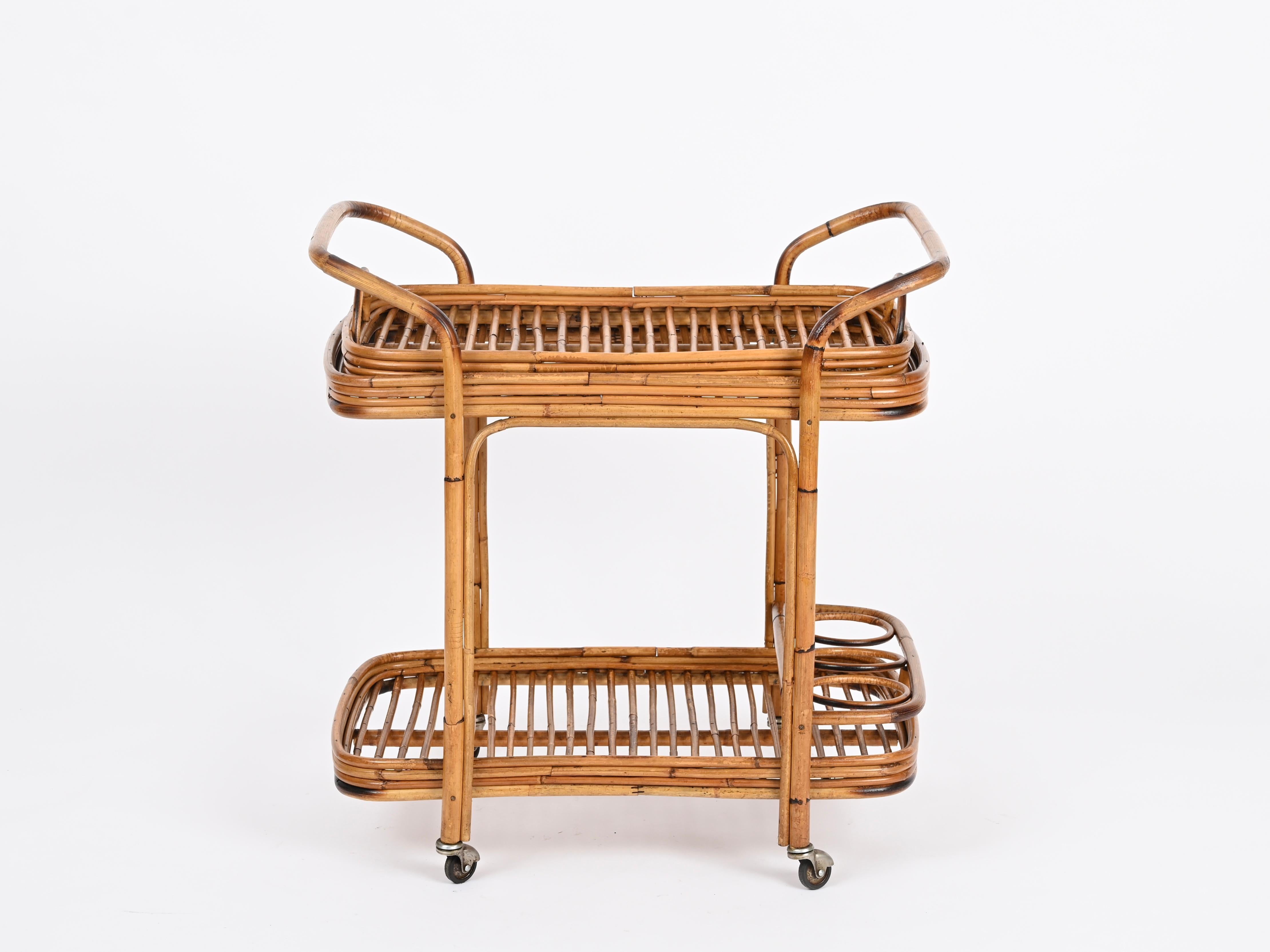 20th Century Italian Bamboo and Rattan Serving Bar Cart w/ Removable Top Tray, 1960s For Sale