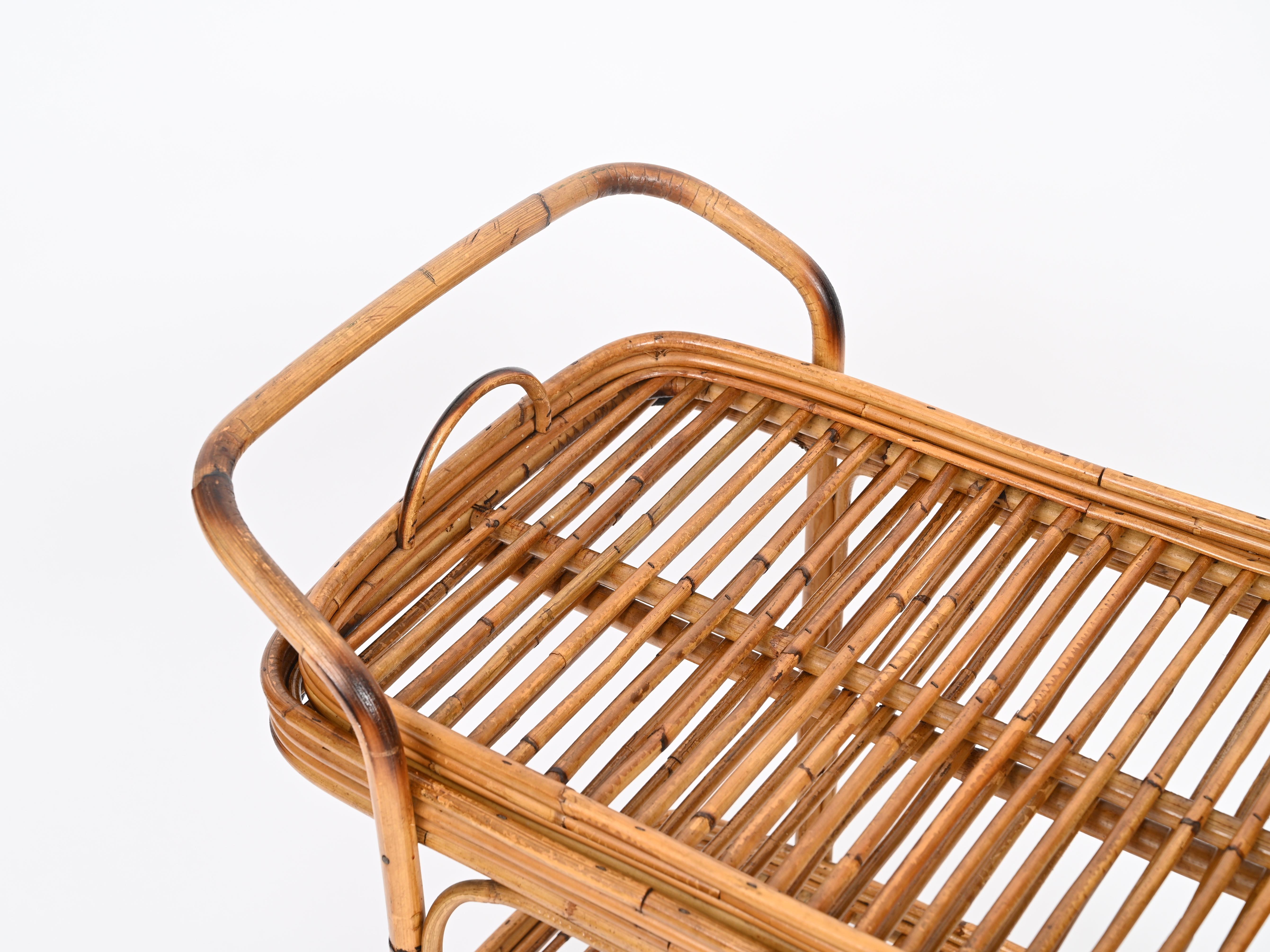 Italian Bamboo and Rattan Serving Bar Cart w/ Removable Top Tray, 1960s For Sale 2