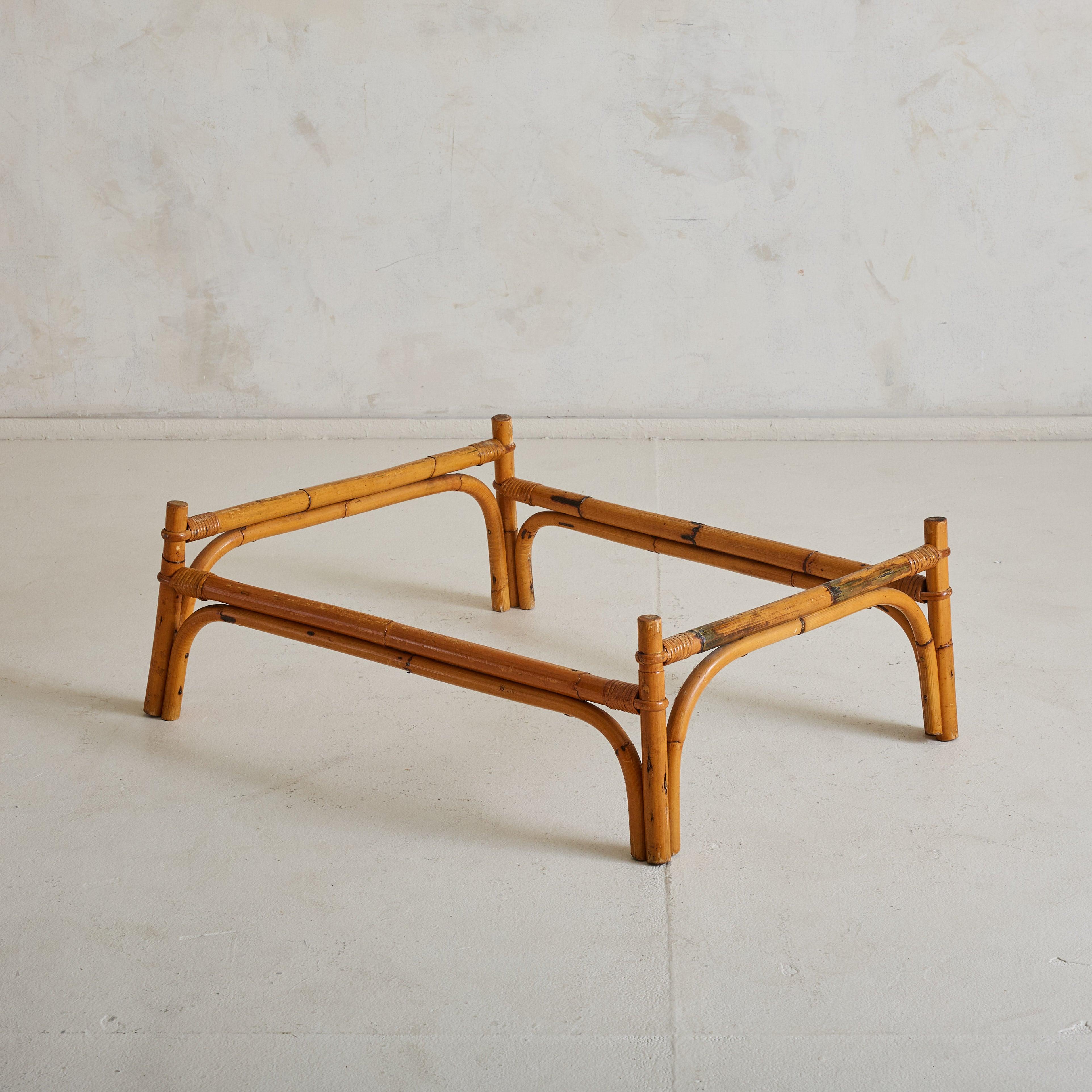 Italienischer Chaiselongue-Sessel aus Bambus, 1960er Jahre (Moderne der Mitte des Jahrhunderts) im Angebot