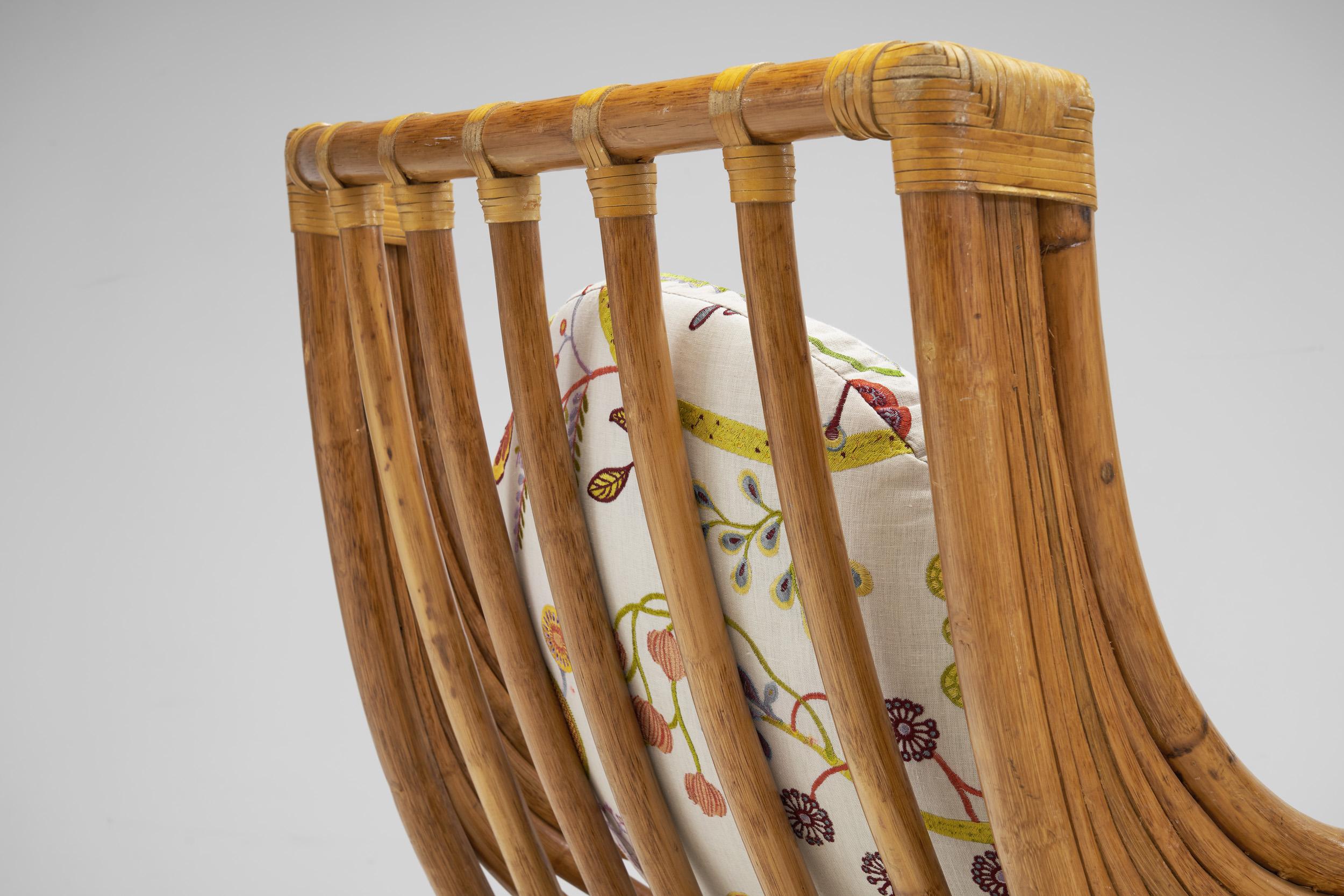 Italian Bamboo Lounge Chairs with Upholstered Cushions, Italy, 1970s 2