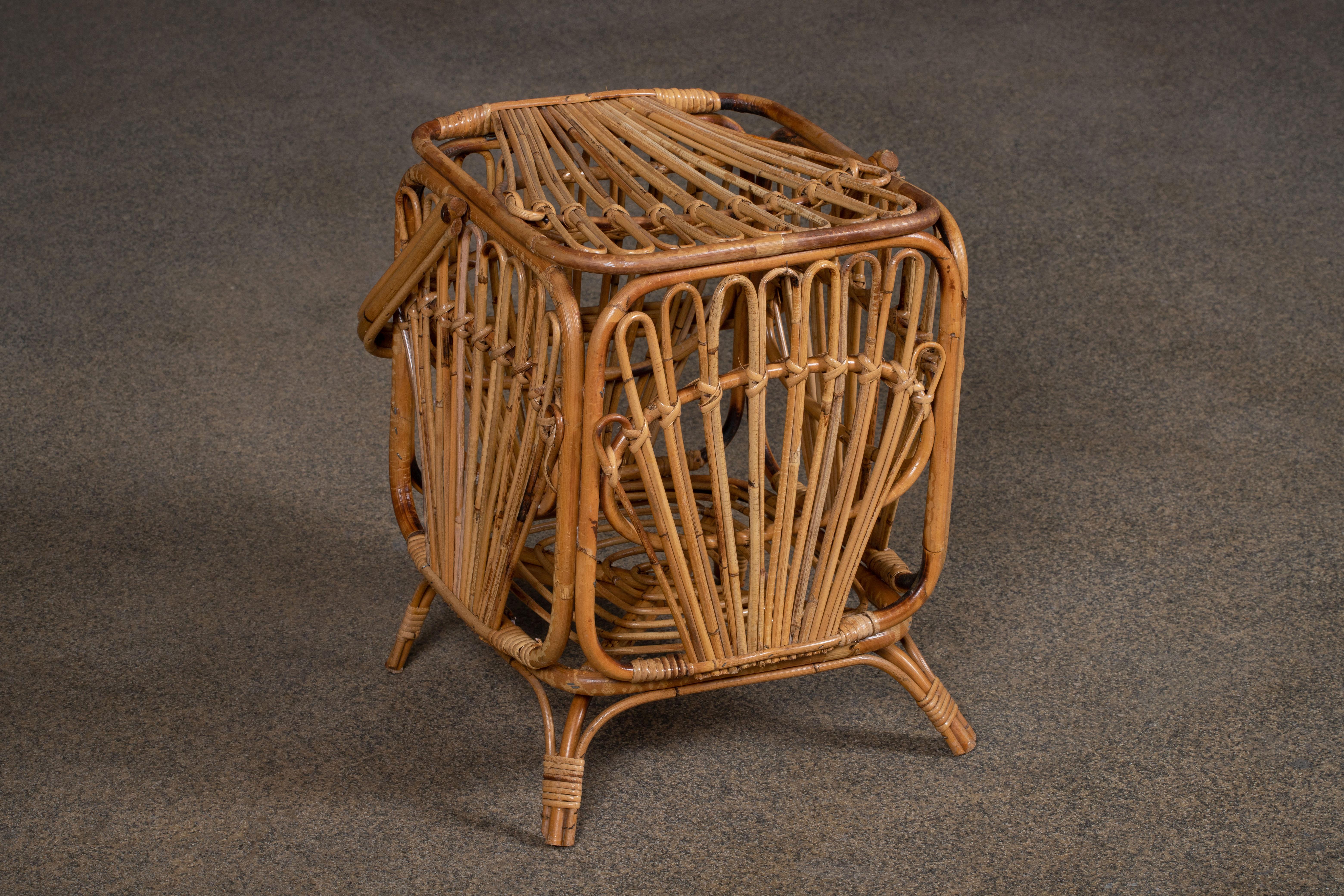 Italian Bamboo Rattan Bohemian Basket Container, 1960s In Good Condition For Sale In Wiesbaden, DE