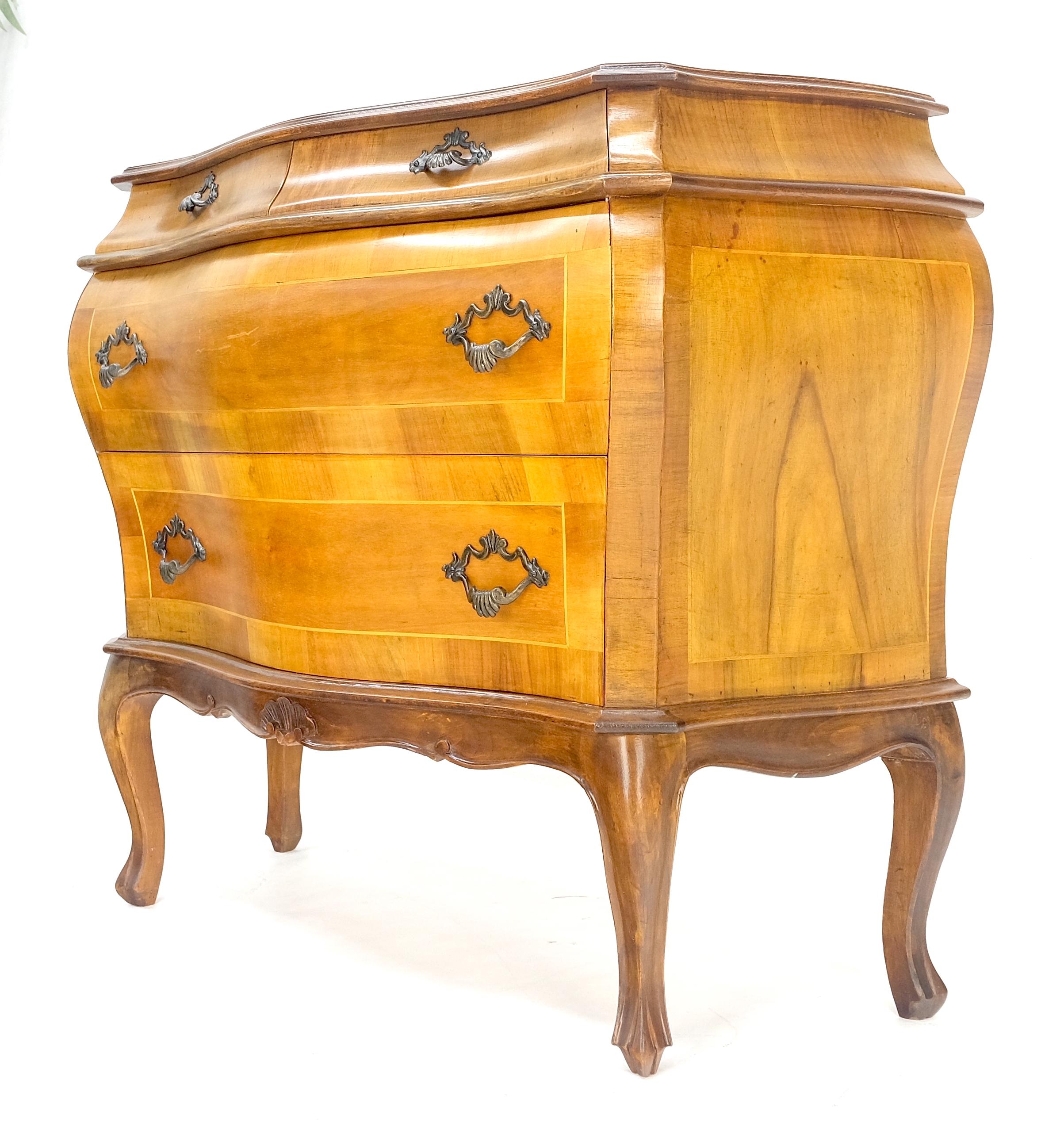 Comò a fascia italiano in legno di radica di Oliver a 4 cassetti in stile Bombay MINT in vendita 6