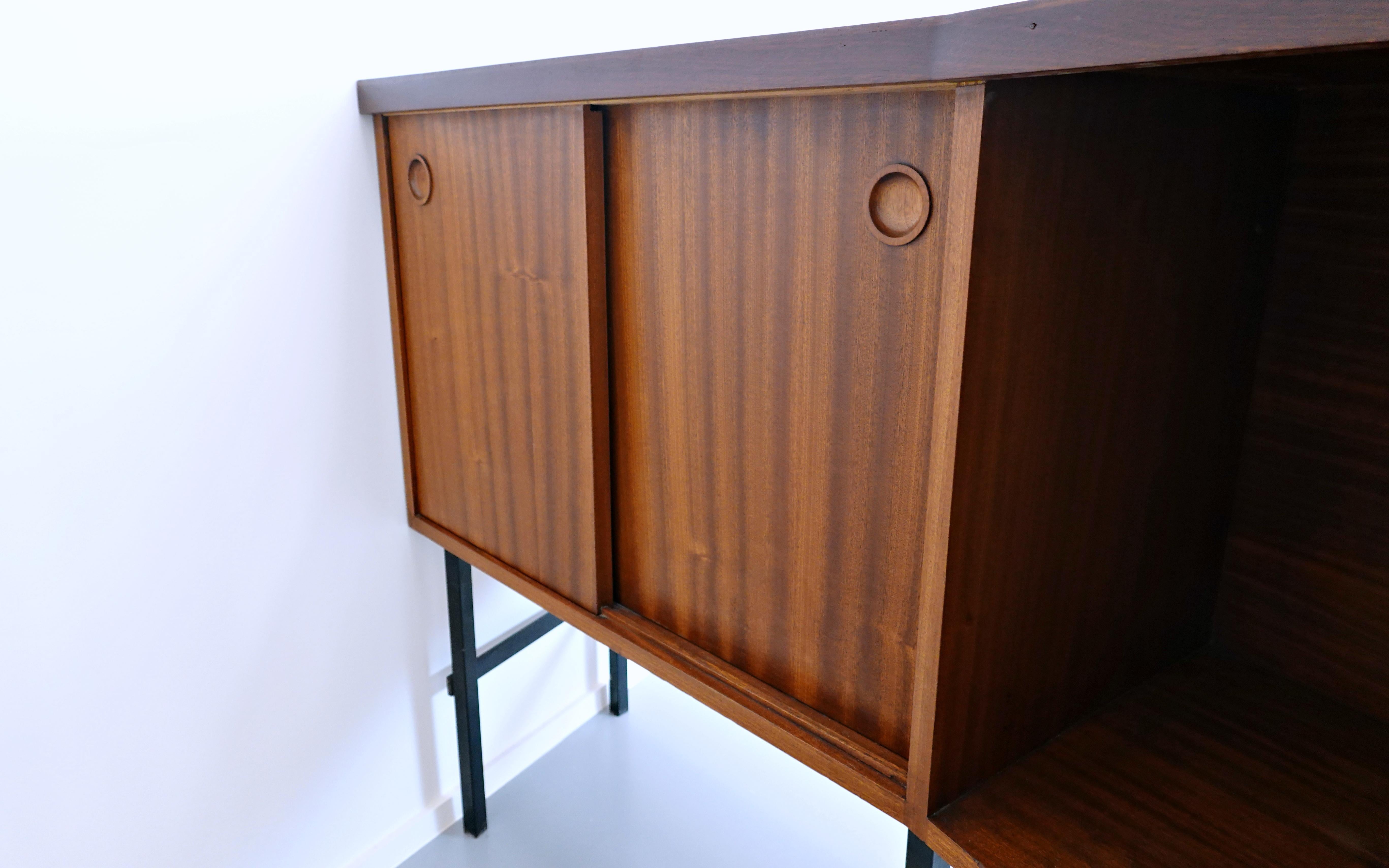 Mid-Century Modern Italian Bar, 1960s For Sale 3