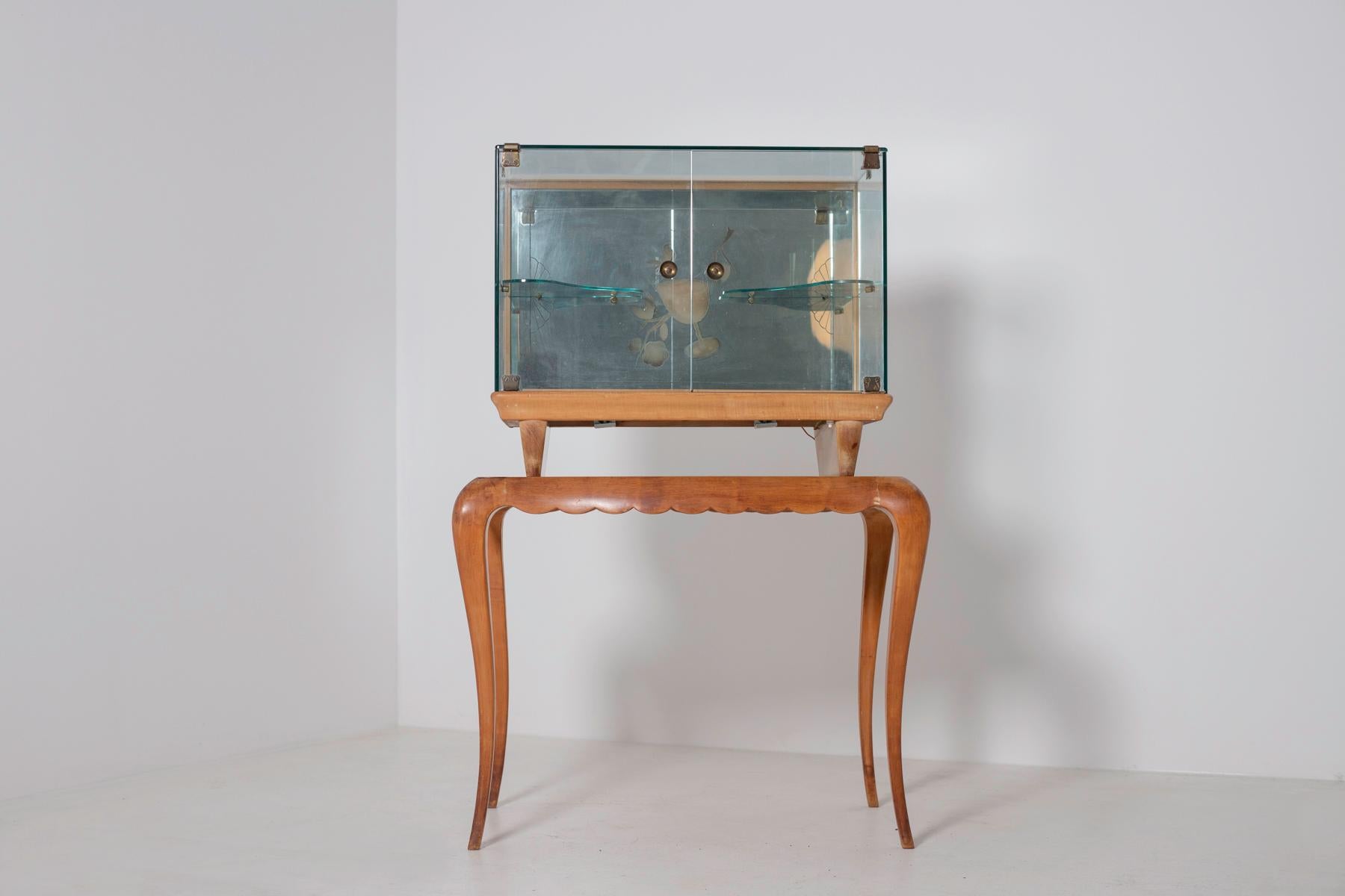 Italian Bar cabinet attributed to Pietro Chiesa for Fontana Arte, 1950s 3