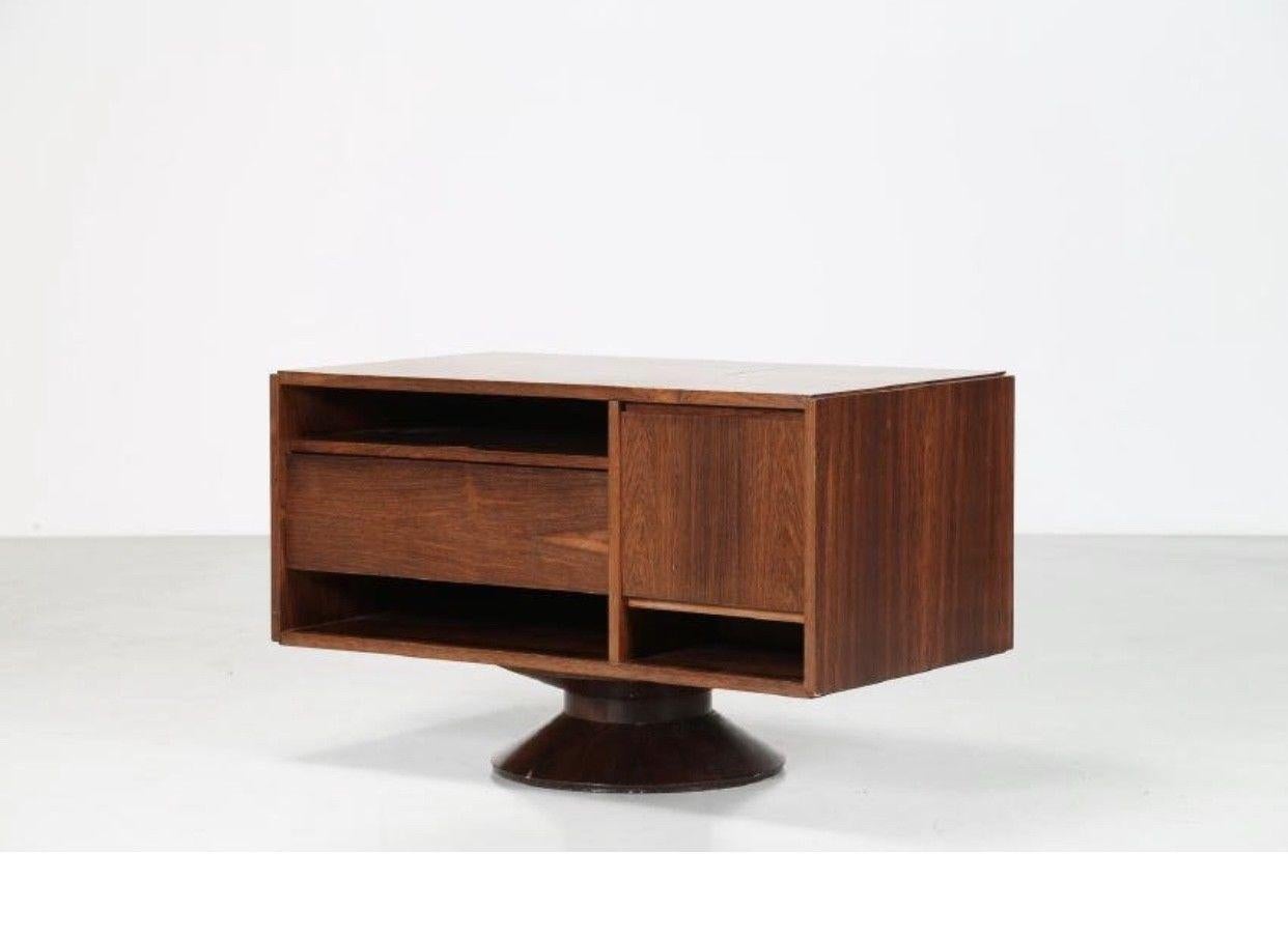 Mid-20th Century Italian Bar Cabinet by Gianfranco Frattini for Bernini in Walnut, 1950s