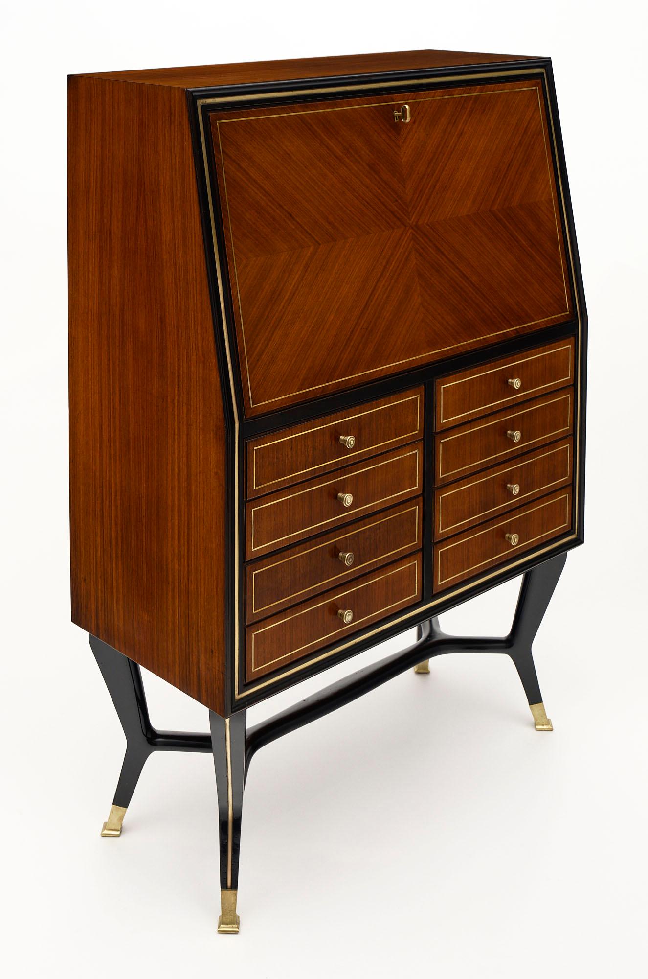 Art Deco Italian Bar Cabinet in the Manner of Paolo Buffa