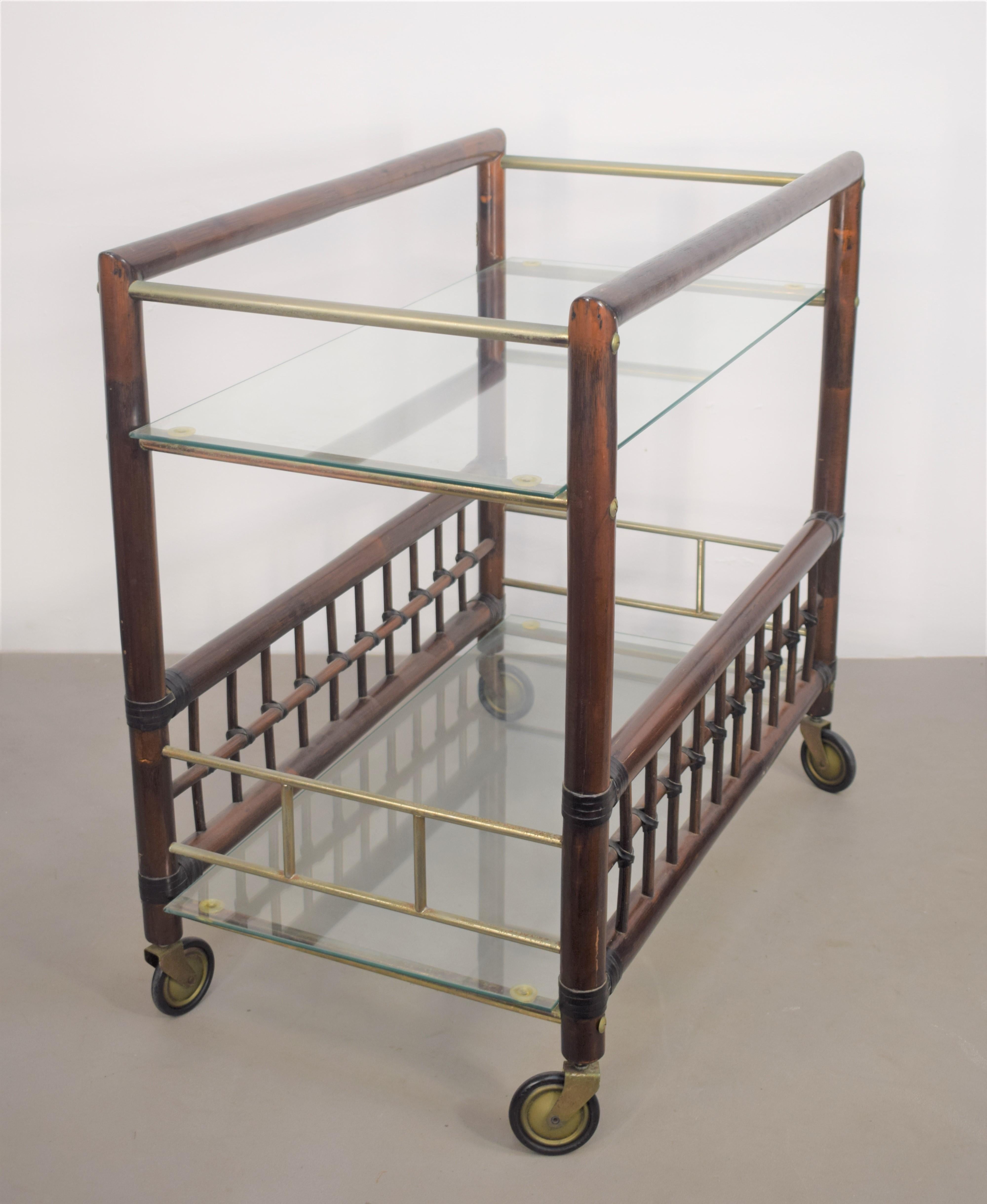 Italian bar cart in the style of Afra and Tobia Scarpa, 1960s.

Dimensions: H= 75cm; W= 76 cm; D=45 cm.