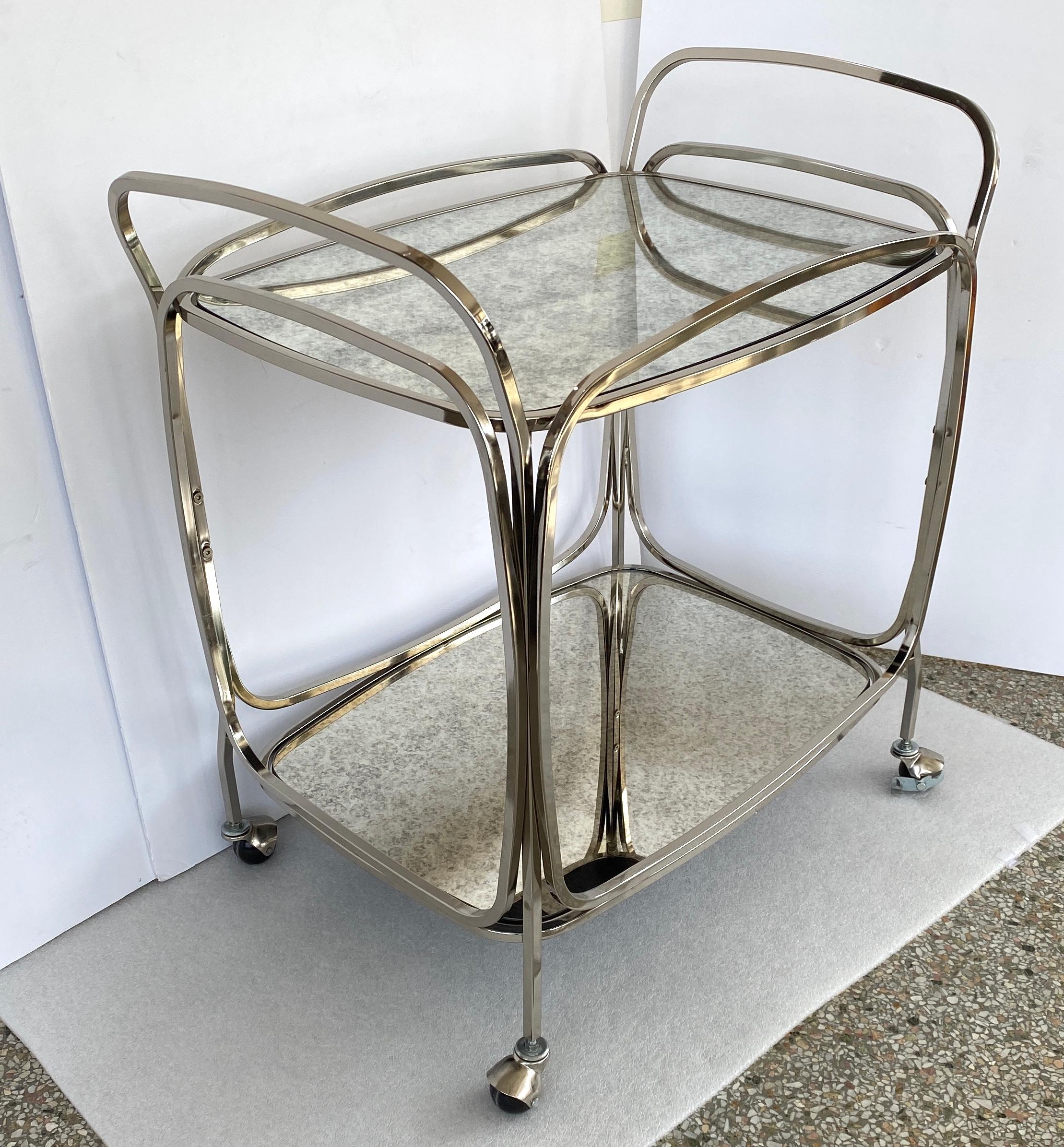 Italian Bar Cart in Chrome and Antiqued Mirror In Good Condition In West Palm Beach, FL